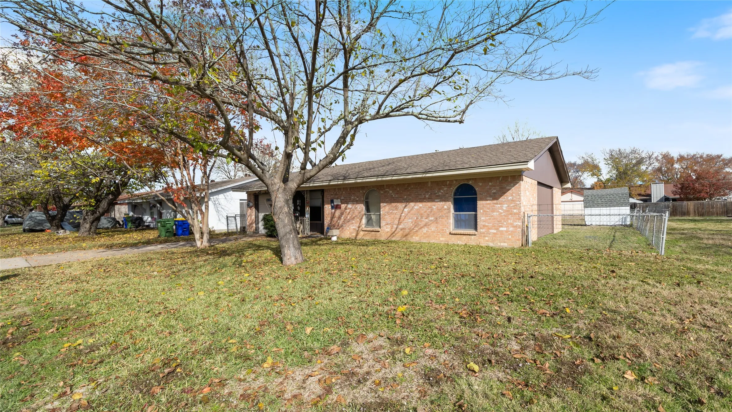 Single Family Residence For Sale in Dallas County , 710 Catherine Lane, Seagoville, Texas 75159, 3 Bedroom, 1 Bathroom, 1 Garage spaces, 945 Sqft, built in 1972, mls#21131811, Real Estate Agent in Seagoville, Homes For Sale in Dallas county, Homes For Sale in Seagoville, Realtor in Seagoville Texas, Real Estate Brokerage Independent Realty Texas, Luminita Cordes Realtor