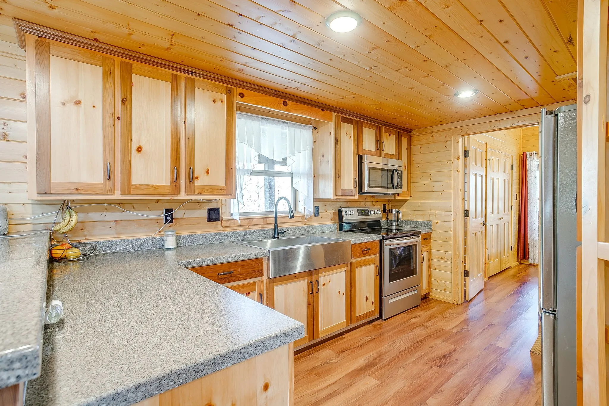 Farm For Sale in Johnson County , 1512 E Henderson Street, Cleburne, Texas 76031, 4 Bedroom, 4 Bathroom, Garage spaces, 2,736 Sqft, built in 2022, mls#21131864, Real Estate Agent in Cleburne, Homes For Sale in Johnson county, Homes For Sale in Cleburne, Realtor in Cleburne Texas, Real Estate Brokerage Independent Realty Texas, Luminita Cordes Realtor