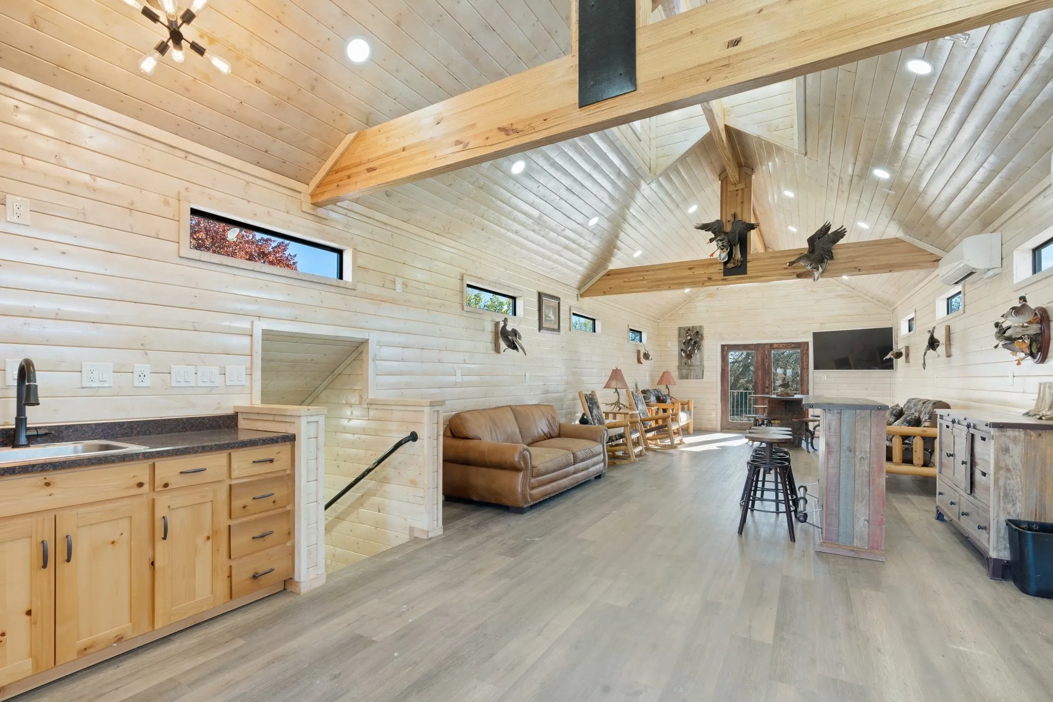 Farm For Sale in Johnson County , 1512 E Henderson Street, Cleburne, Texas 76031, 4 Bedroom, 4 Bathroom, Garage spaces, 2,736 Sqft, built in 2022, mls#21131864, Real Estate Agent in Cleburne, Homes For Sale in Johnson county, Homes For Sale in Cleburne, Realtor in Cleburne Texas, Real Estate Brokerage Independent Realty Texas, Luminita Cordes Realtor