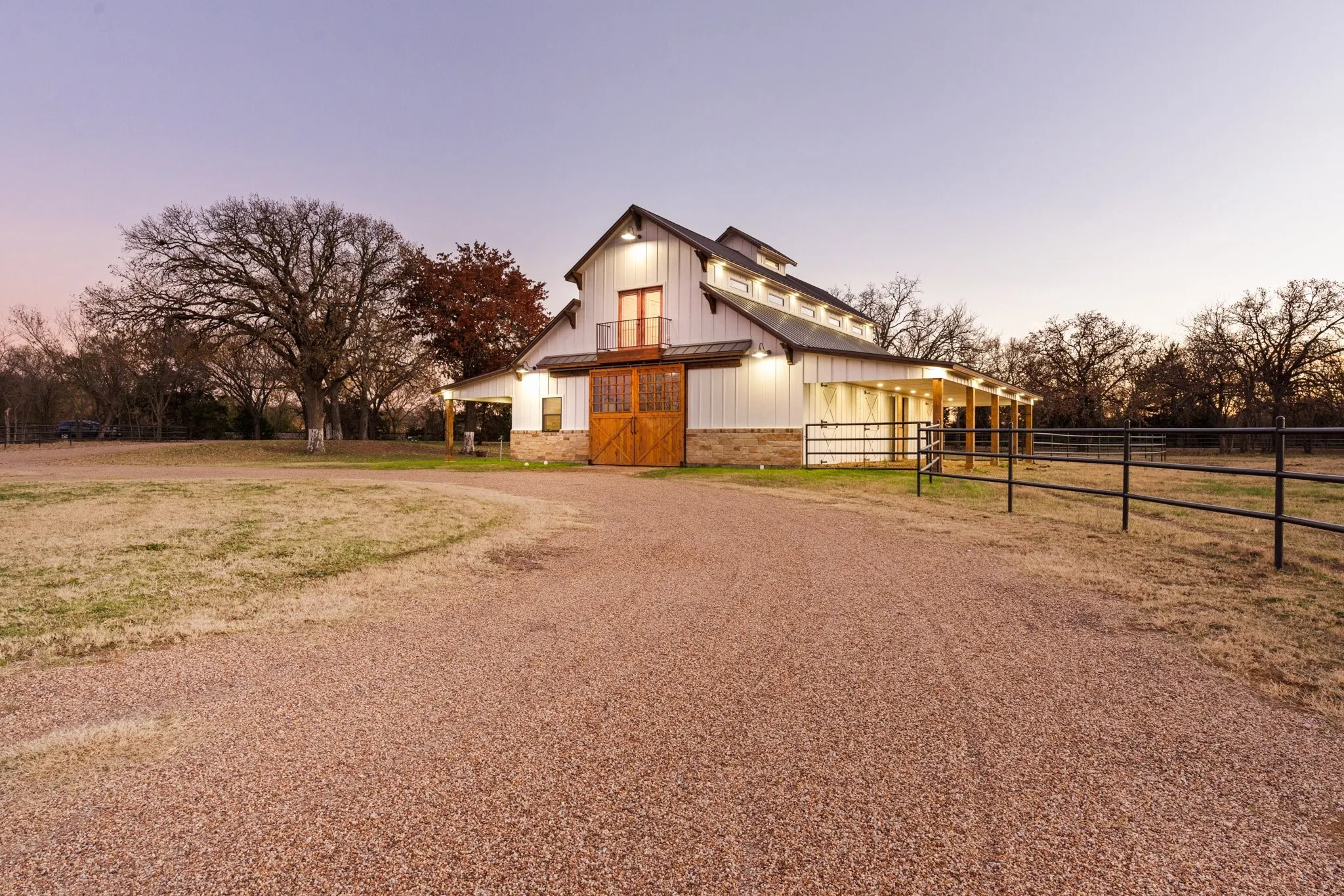 Farm For Sale in Johnson County , 1512 E Henderson Street, Cleburne, Texas 76031, 4 Bedroom, 4 Bathroom, Garage spaces, 2,736 Sqft, built in 2022, mls#21131864, Real Estate Agent in Cleburne, Homes For Sale in Johnson county, Homes For Sale in Cleburne, Realtor in Cleburne Texas, Real Estate Brokerage Independent Realty Texas, Luminita Cordes Realtor