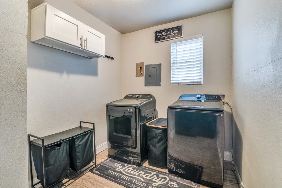 Single Family Residence For Sale in Dallas County , 3834 Emerald Drive, Mesquite, Texas 75150, 4 Bedrooms, 2 Bathrooms, Garage spaces, 1,373 Sqft, built in 1962, Price $220,000, mls#21131981, Real Estate Agent in Mesquite, Homes For Sale in Dallas county, Homes For Sale in Mesquite, Realtor in Mesquite Texas, Real Estate Brokerage Independent Realty Texas, Luminita Cordes Realtor