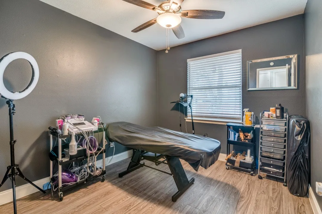 Single Family Residence For Sale in Dallas County , 3834 Emerald Drive, Mesquite, Texas 75150, 4 Bedrooms, 2 Bathrooms, Garage spaces, 1,373 Sqft, built in 1962, Price $220,000, mls#21131981, Real Estate Agent in Mesquite, Homes For Sale in Dallas county, Homes For Sale in Mesquite, Realtor in Mesquite Texas, Real Estate Brokerage Independent Realty Texas, Luminita Cordes Realtor