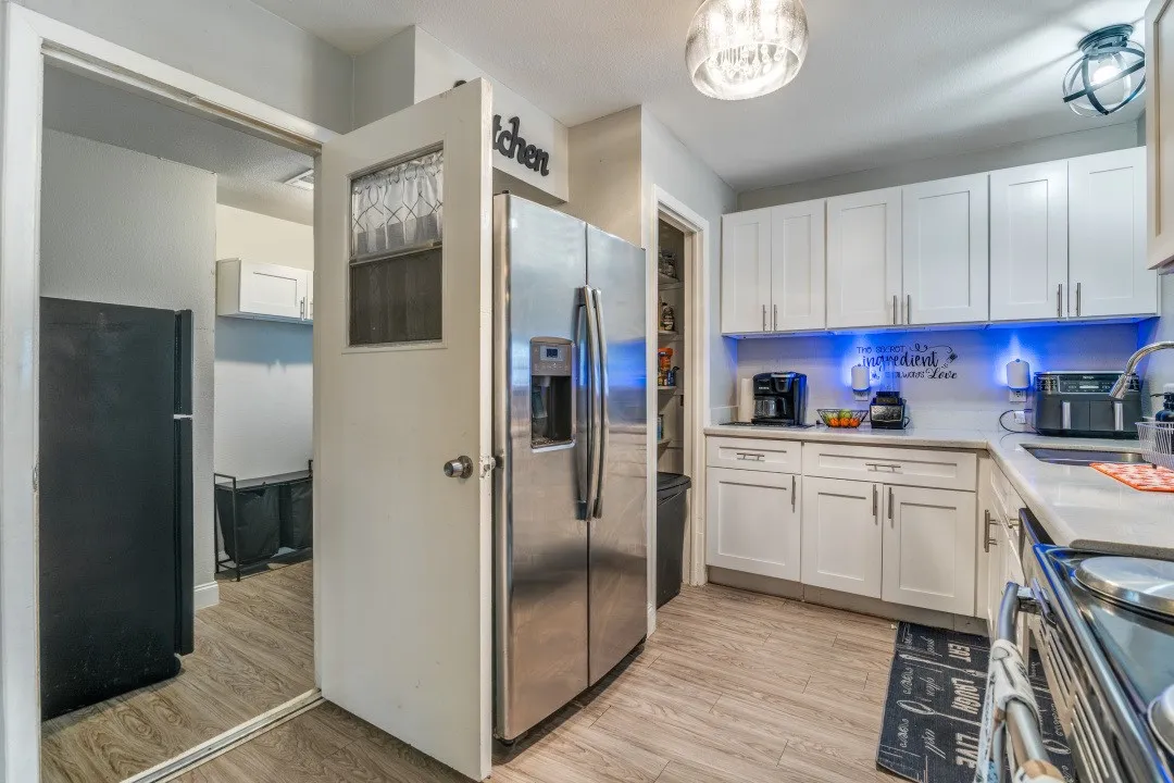 Single Family Residence For Sale in Dallas County , 3834 Emerald Drive, Mesquite, Texas 75150, 4 Bedrooms, 2 Bathrooms, Garage spaces, 1,373 Sqft, built in 1962, Price $220,000, mls#21131981, Real Estate Agent in Mesquite, Homes For Sale in Dallas county, Homes For Sale in Mesquite, Realtor in Mesquite Texas, Real Estate Brokerage Independent Realty Texas, Luminita Cordes Realtor