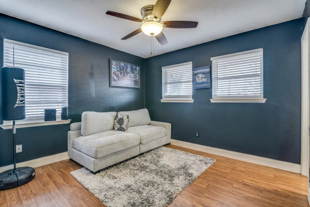 Single Family Residence For Sale in Dallas County , 3834 Emerald Drive, Mesquite, Texas 75150, 4 Bedrooms, 2 Bathrooms, Garage spaces, 1,373 Sqft, built in 1962, Price $220,000, mls#21131981, Real Estate Agent in Mesquite, Homes For Sale in Dallas county, Homes For Sale in Mesquite, Realtor in Mesquite Texas, Real Estate Brokerage Independent Realty Texas, Luminita Cordes Realtor
