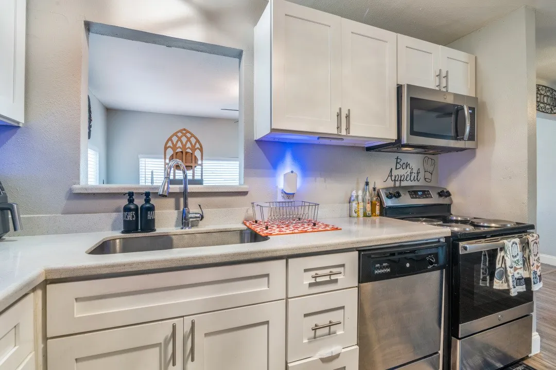 Single Family Residence For Sale in Dallas County , 3834 Emerald Drive, Mesquite, Texas 75150, 4 Bedrooms, 2 Bathrooms, Garage spaces, 1,373 Sqft, built in 1962, Price $220,000, mls#21131981, Real Estate Agent in Mesquite, Homes For Sale in Dallas county, Homes For Sale in Mesquite, Realtor in Mesquite Texas, Real Estate Brokerage Independent Realty Texas, Luminita Cordes Realtor