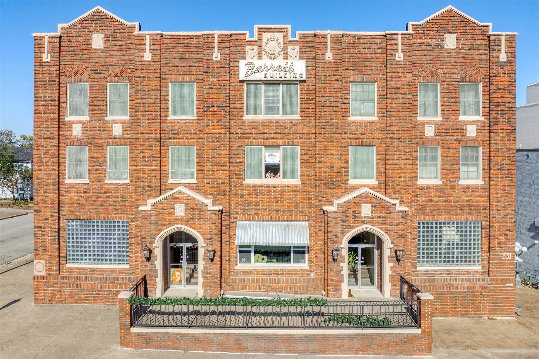 Office For Sale in Grayson County , 531 W Main Street, Denison, Texas 75020, 0, 0, Garage spaces, 36,000 Sqft, built in 1890, Preowned, Price $2,700,000, mls#21129574, Real Estate Agent in Denison, Homes For Sale in Grayson county, Homes For Sale in Denison, Realtor in Denison Texas, Real Estate Brokerage Independent Realty Texas, Luminita Cordes Realtor