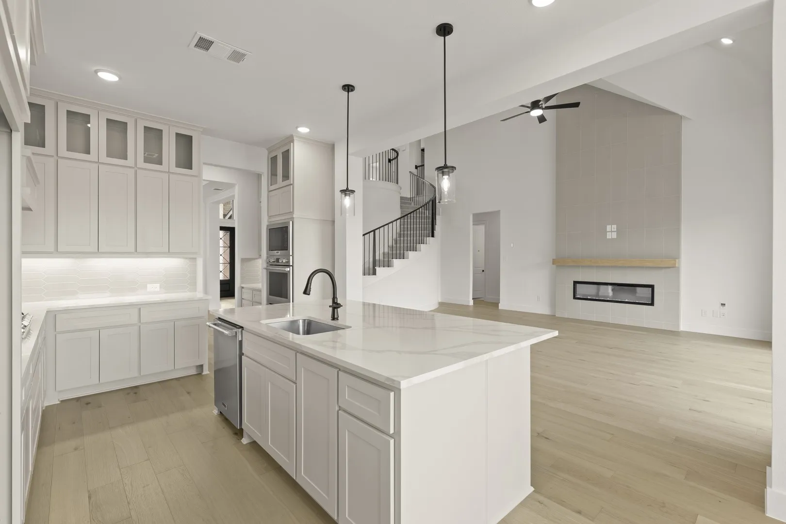 11. 2816 Shadybrook - Kitchen (3)