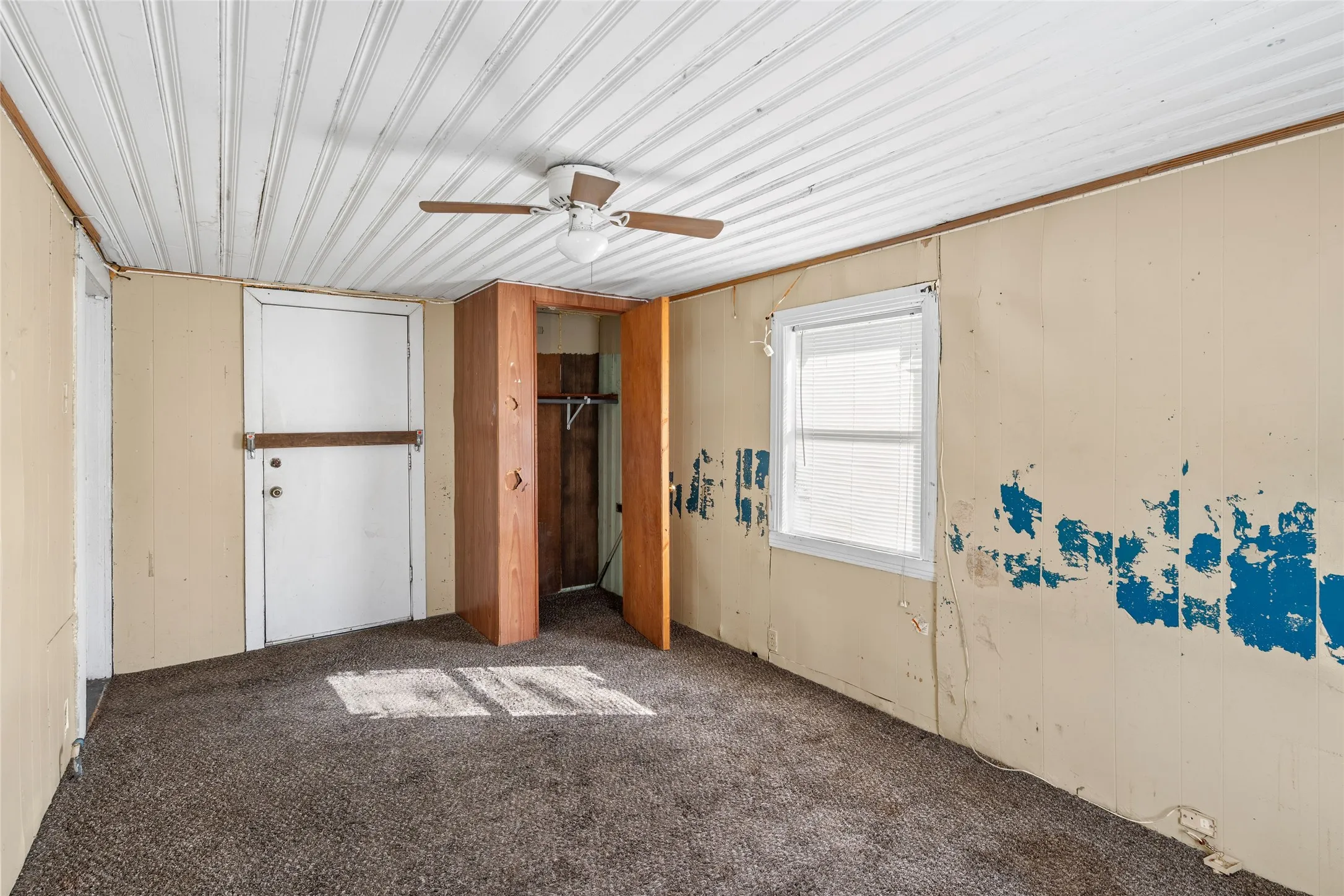 Single Family Residence For Sale in Dallas County , 5611 Alton Avenue, Dallas, Texas 75214, 2 Bedrooms, 1 Bathroom, Garage spaces, 1,180 Sqft, built in 1911, Price $220,000, mls#21132169, Real Estate Agent in Dallas, Homes For Sale in Dallas county, Homes For Sale in Dallas, Realtor in Dallas Texas, Real Estate Brokerage Independent Realty Texas, Luminita Cordes Realtor