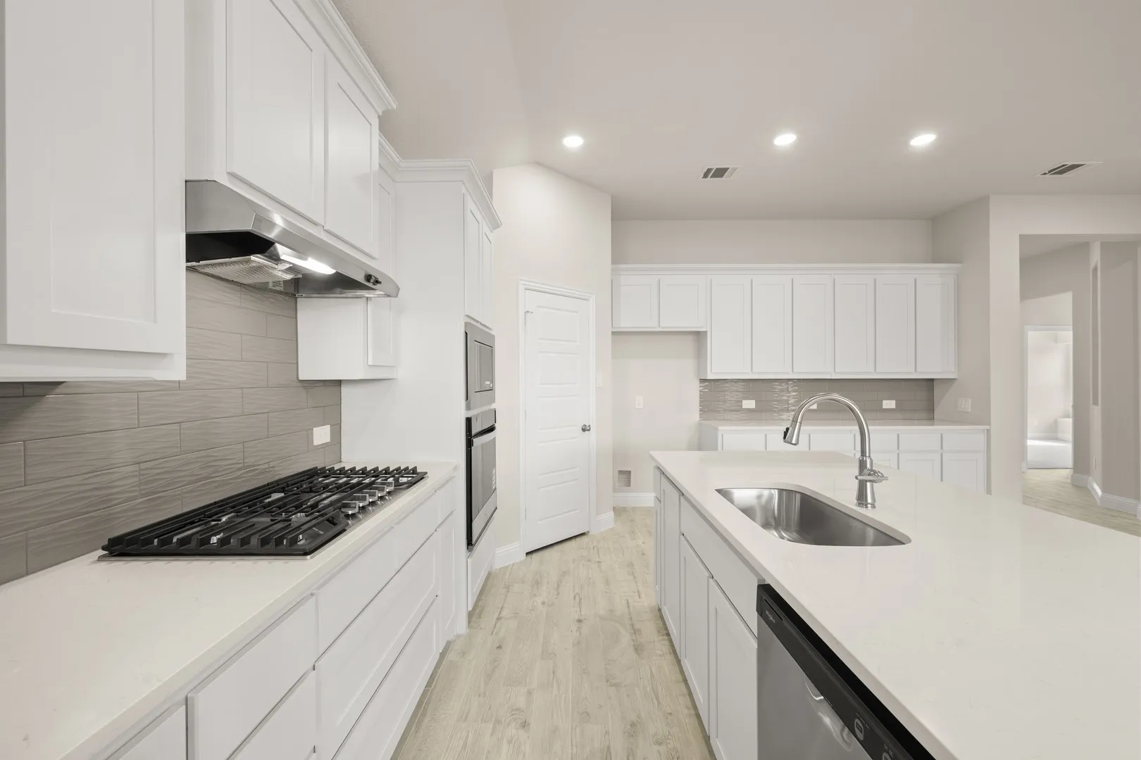 1101 Foxtail- Kitchen-3