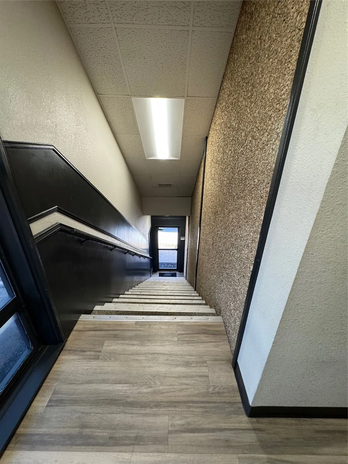 Office For Rent in Tarrant County , 801 E Abram Street 205, Arlington, Texas 76010, 0, 0, Garage spaces, 0 Sqft, built in 1973, Preowned, Price $650, mls#21132110, Real Estate Agent in Arlington, Homes For Rent in Tarrant county, Homes For Rent in Arlington, Realtor in Arlington Texas, Real Estate Brokerage Independent Realty Texas, Luminita Cordes Realtor