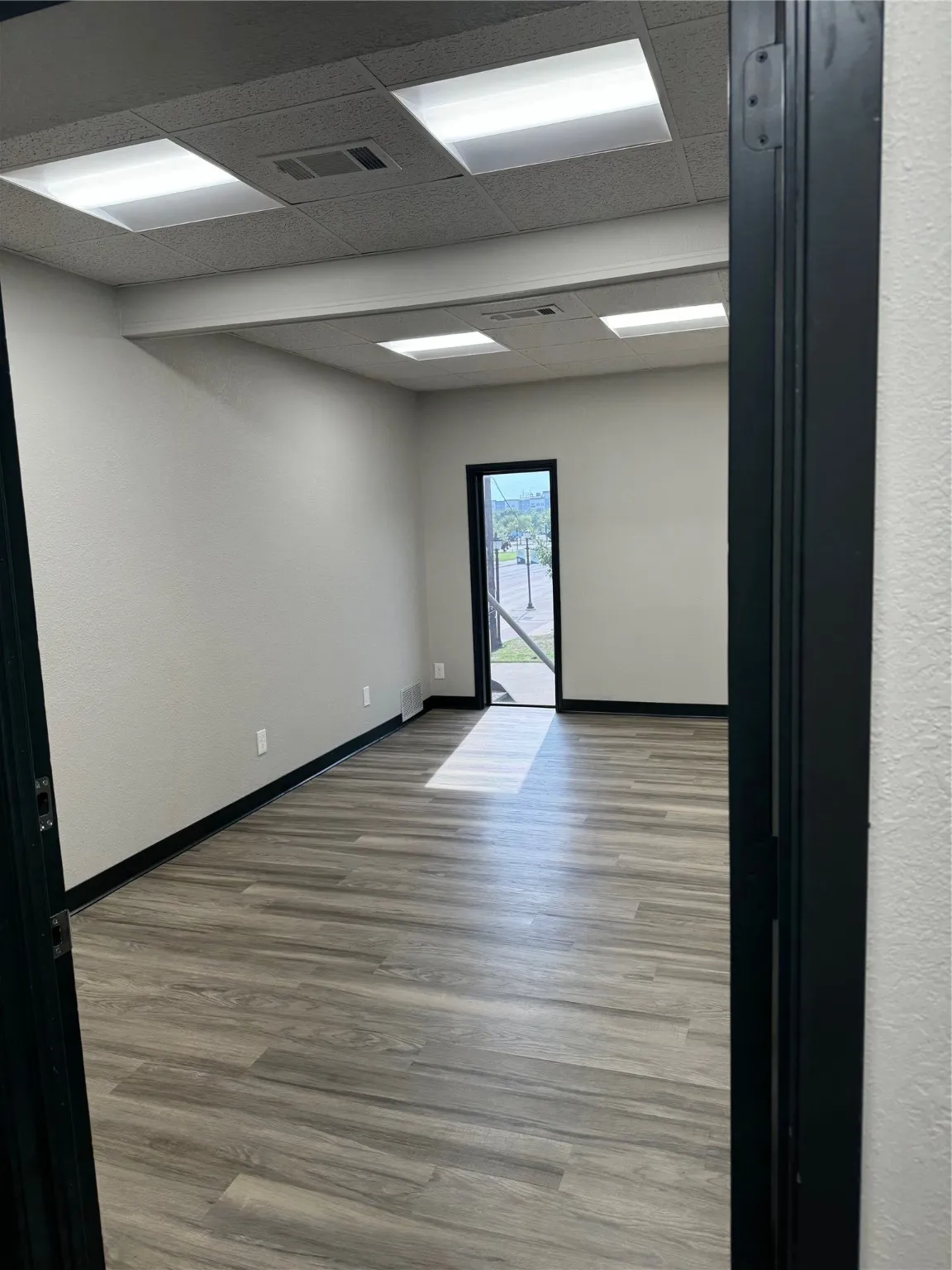 Office For Rent in Tarrant County , 801 E Abram Street 205, Arlington, Texas 76010, 0, 0, Garage spaces, 0 Sqft, built in 1973, Preowned, Price $650, mls#21132110, Real Estate Agent in Arlington, Homes For Rent in Tarrant county, Homes For Rent in Arlington, Realtor in Arlington Texas, Real Estate Brokerage Independent Realty Texas, Luminita Cordes Realtor