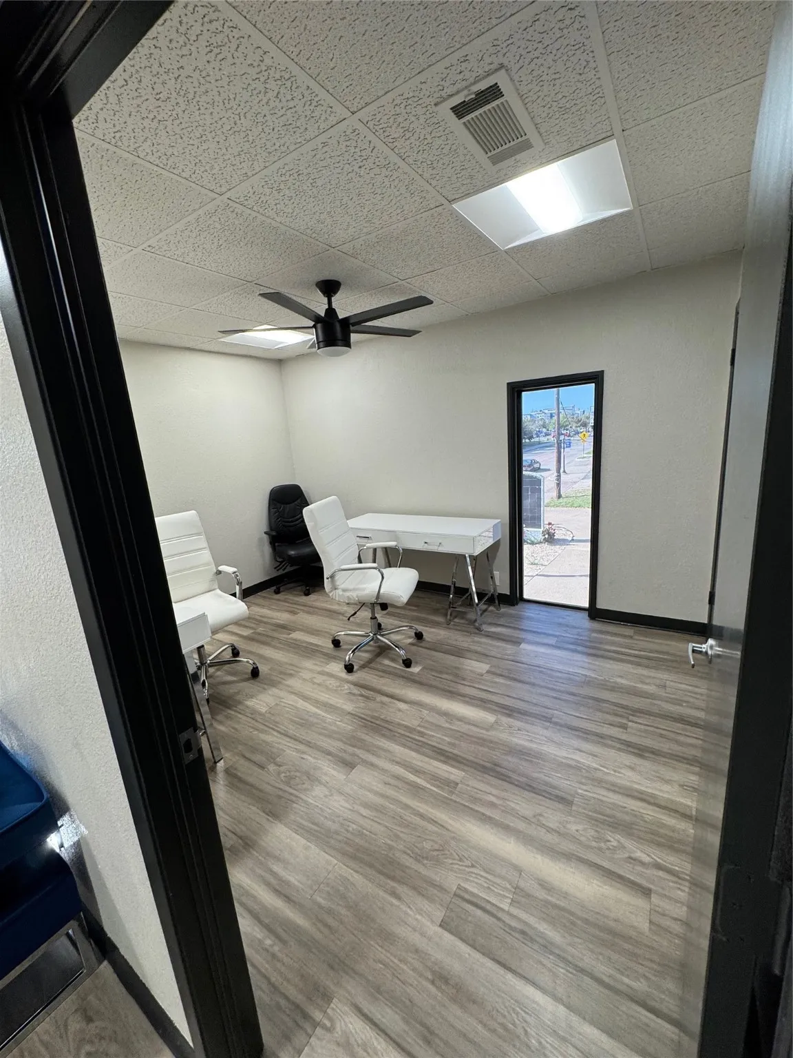 Office For Rent in Tarrant County , 801 E Abram Street 205, Arlington, Texas 76010, 0, 0, Garage spaces, 0 Sqft, built in 1973, Preowned, Price $650, mls#21132110, Real Estate Agent in Arlington, Homes For Rent in Tarrant county, Homes For Rent in Arlington, Realtor in Arlington Texas, Real Estate Brokerage Independent Realty Texas, Luminita Cordes Realtor