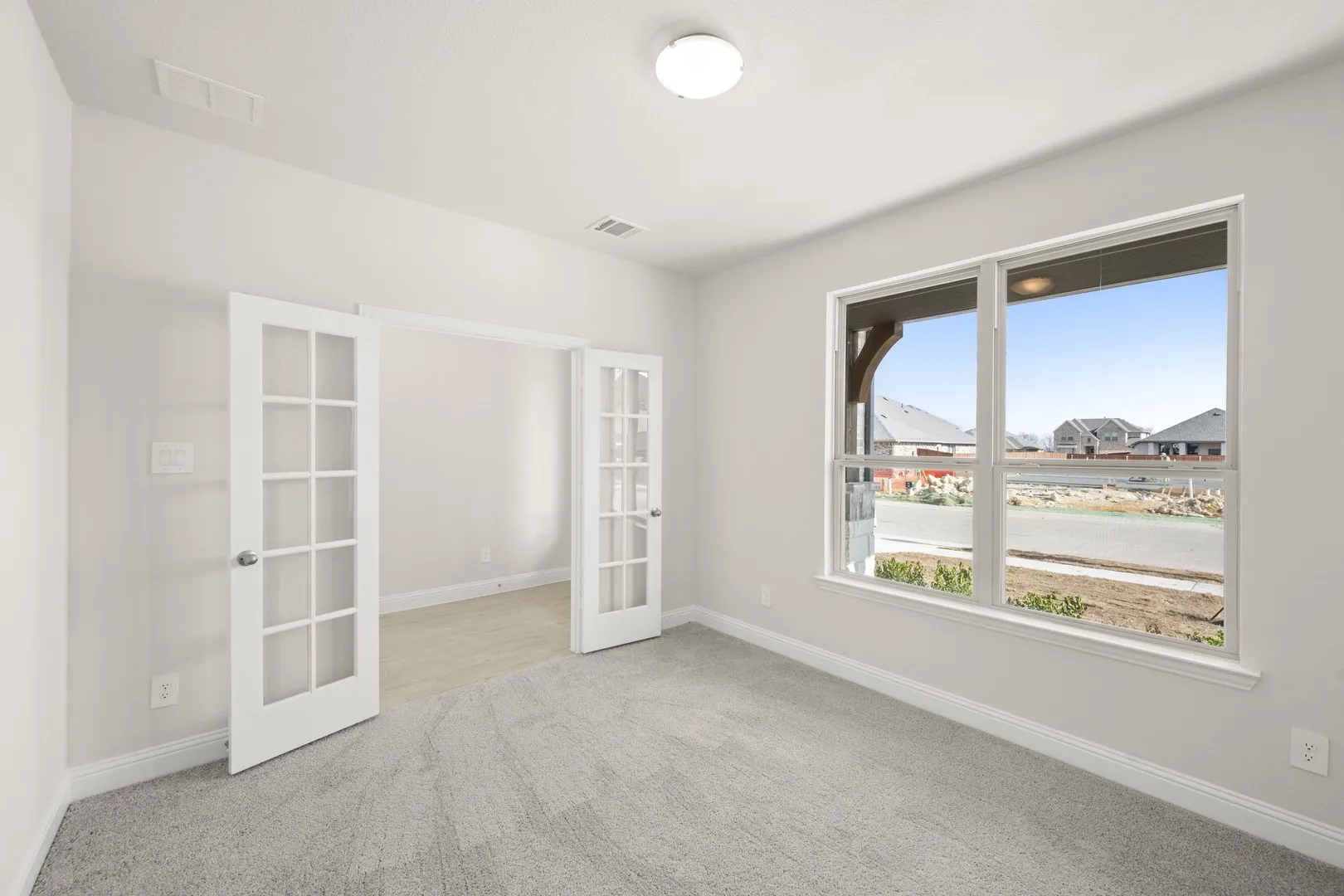 1101 Worthington- Study
