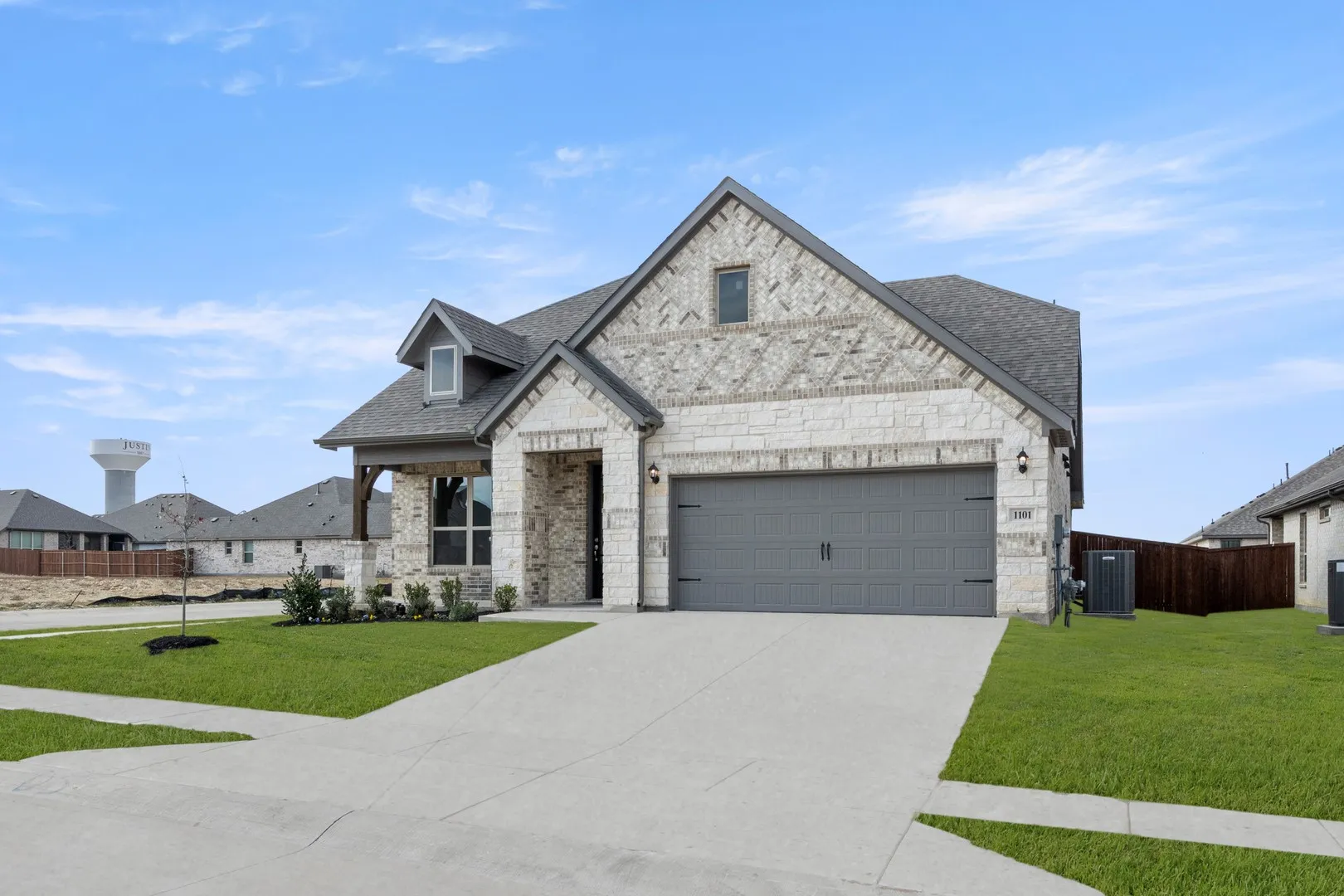 1101 Worthington- Front-2