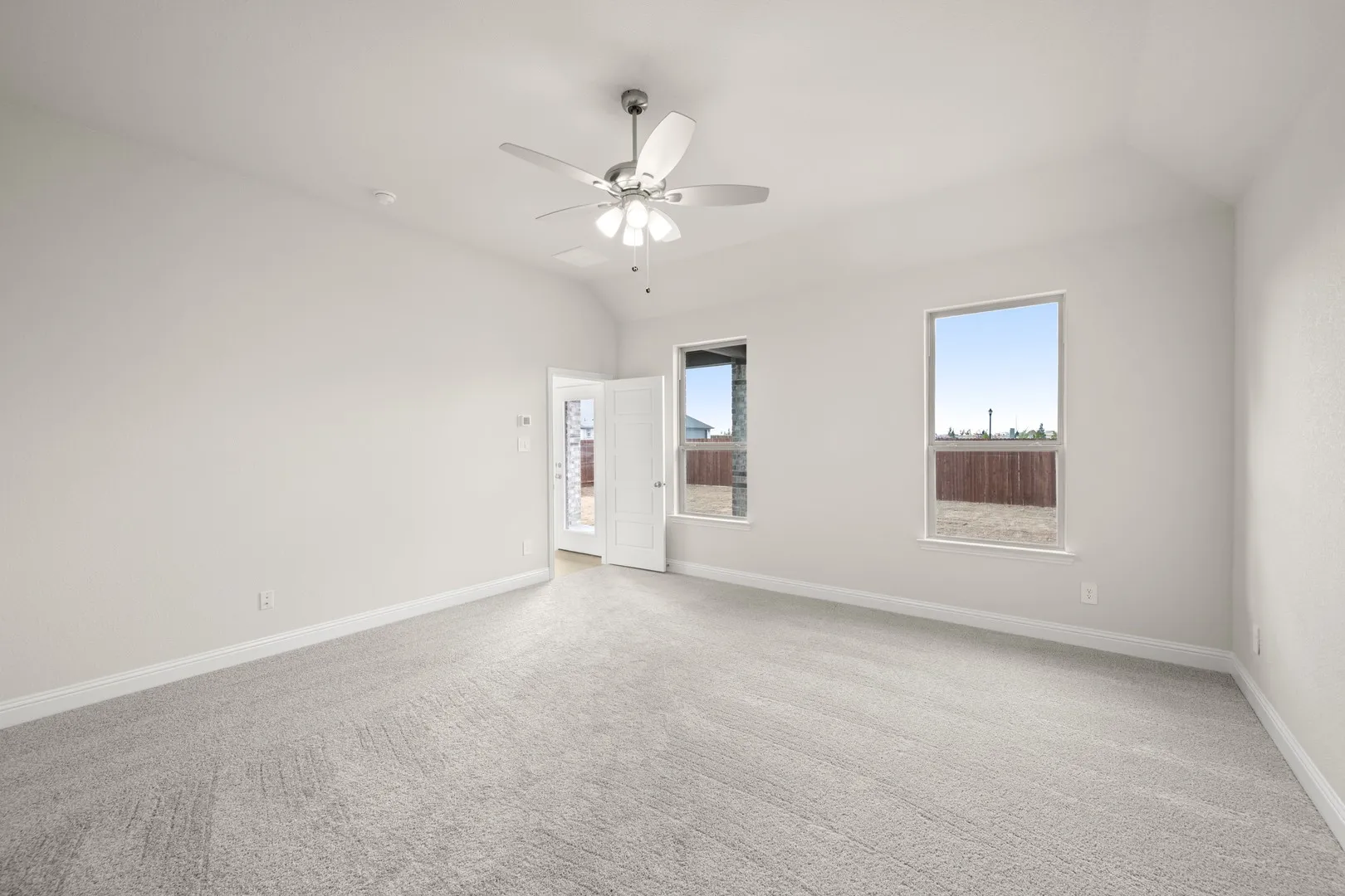 1101 Worthington- Primary Suite-2