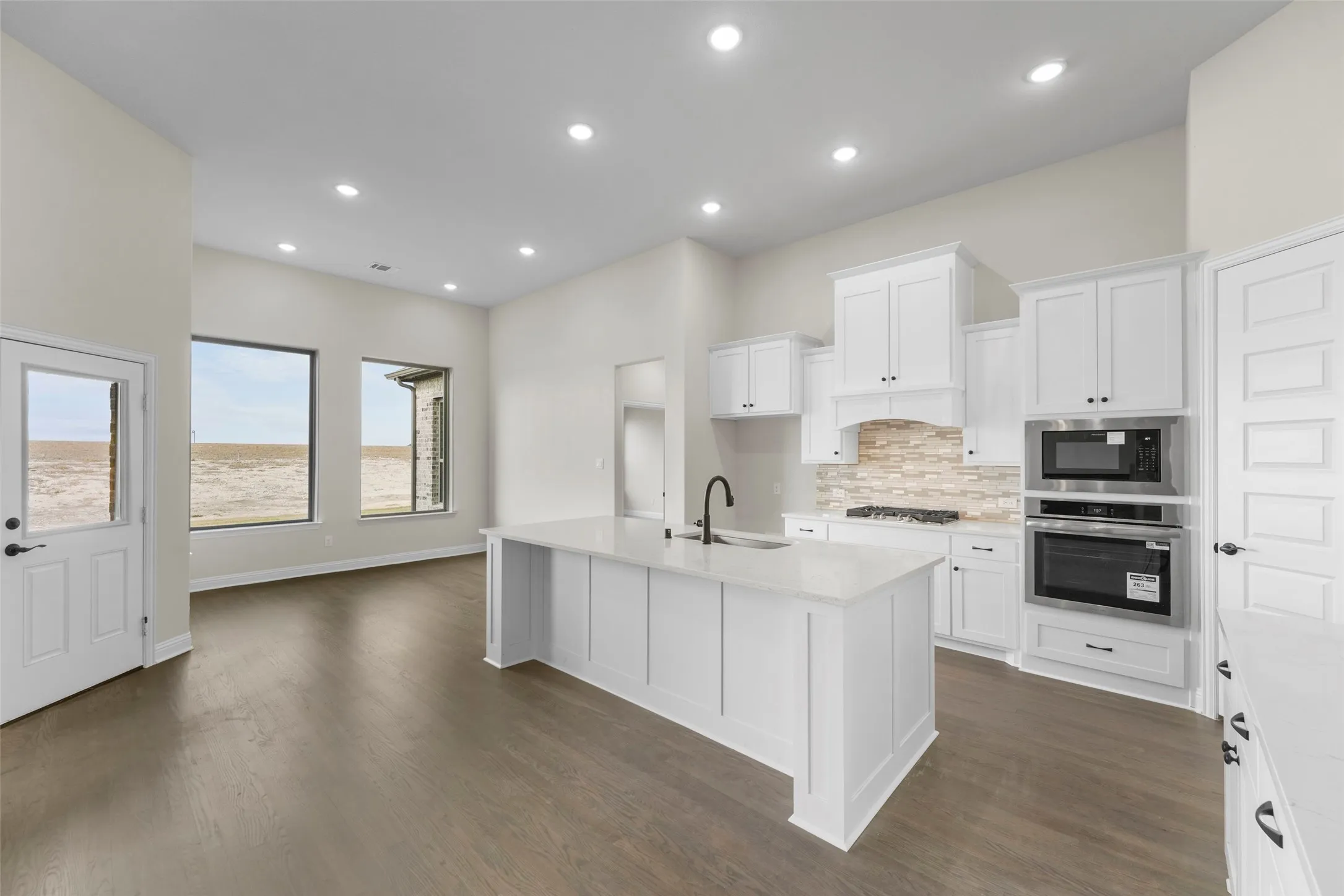 Single Family Residence For Sale in Ellis County , 144 Lila Lake Drive, Waxahachie, Texas 75165, 4 Bedroom, 4 Bathroom, 3 Garage spaces, 2,665 Sqft, built in 2025, New Construction - Complete, mls#21132111, Real Estate Agent in Waxahachie, Homes For Sale in Ellis county, Homes For Sale in Waxahachie, Realtor in Waxahachie Texas, Real Estate Brokerage Independent Realty Texas, Luminita Cordes Realtor