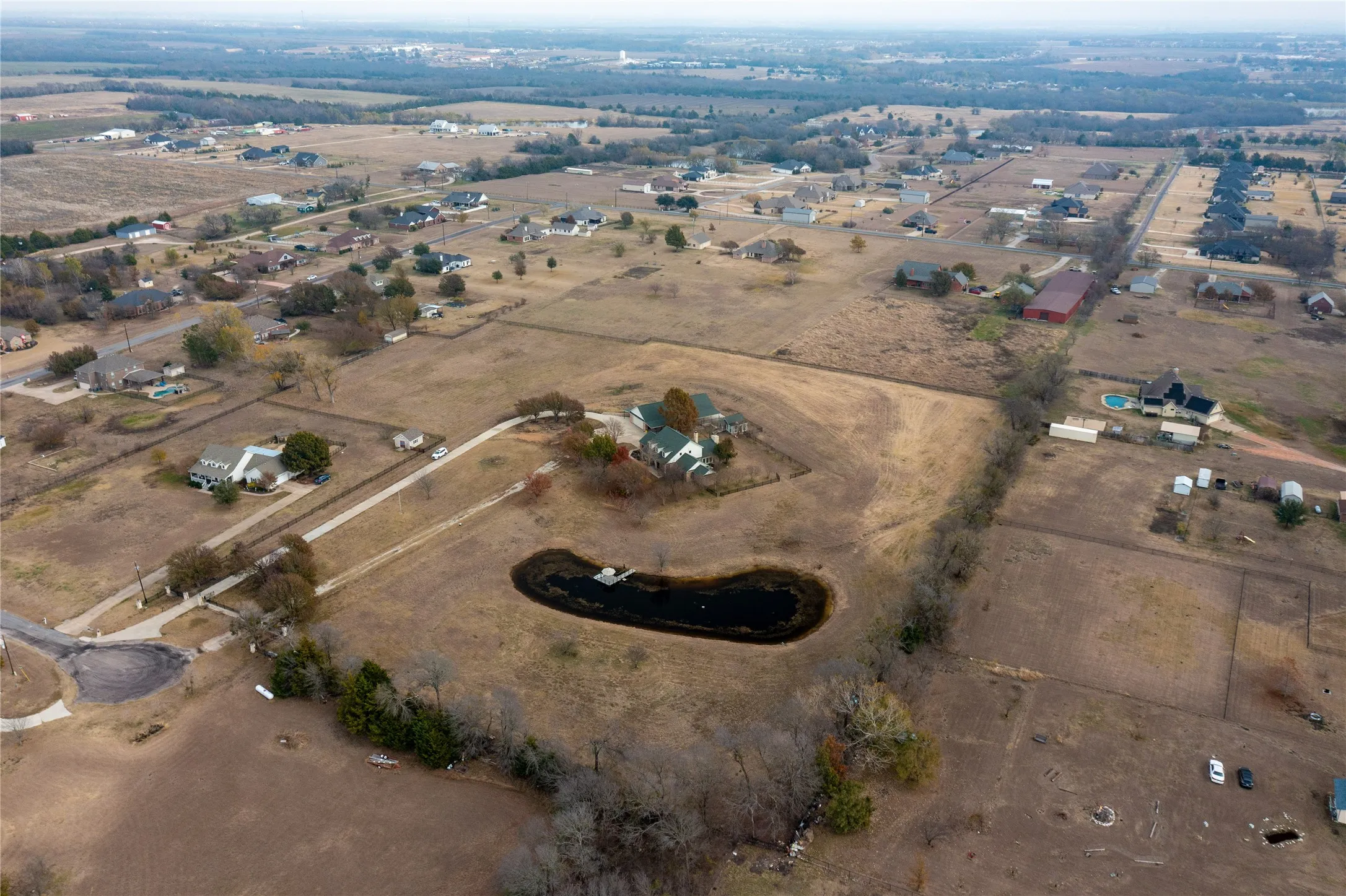 Single Family Residence For Sale in Grayson County , 364 Parker Road, Van Alstyne, Texas 75495, 4 Bedroom, 4 Bathroom, 4 Garage spaces, 3,624 Sqft, built in 2001, mls#21128300, Real Estate Agent in Van Alstyne, Homes For Sale in Grayson county, Homes For Sale in Van Alstyne, Realtor in Van Alstyne Texas, Real Estate Brokerage Independent Realty Texas, Luminita Cordes Realtor