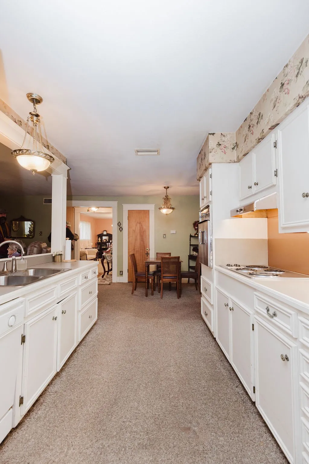 Single Family Residence For Sale in Fannin County , 663 6th Street, Honey Grove, Texas 75446, 2 Bedroom, 2 Bathroom, Garage spaces, 1,613 Sqft, built in 1967, mls#21131267, Real Estate Agent in Honey Grove, Homes For Sale in Fannin county, Homes For Sale in Honey Grove, Realtor in Honey Grove Texas, Real Estate Brokerage Independent Realty Texas, Luminita Cordes Realtor