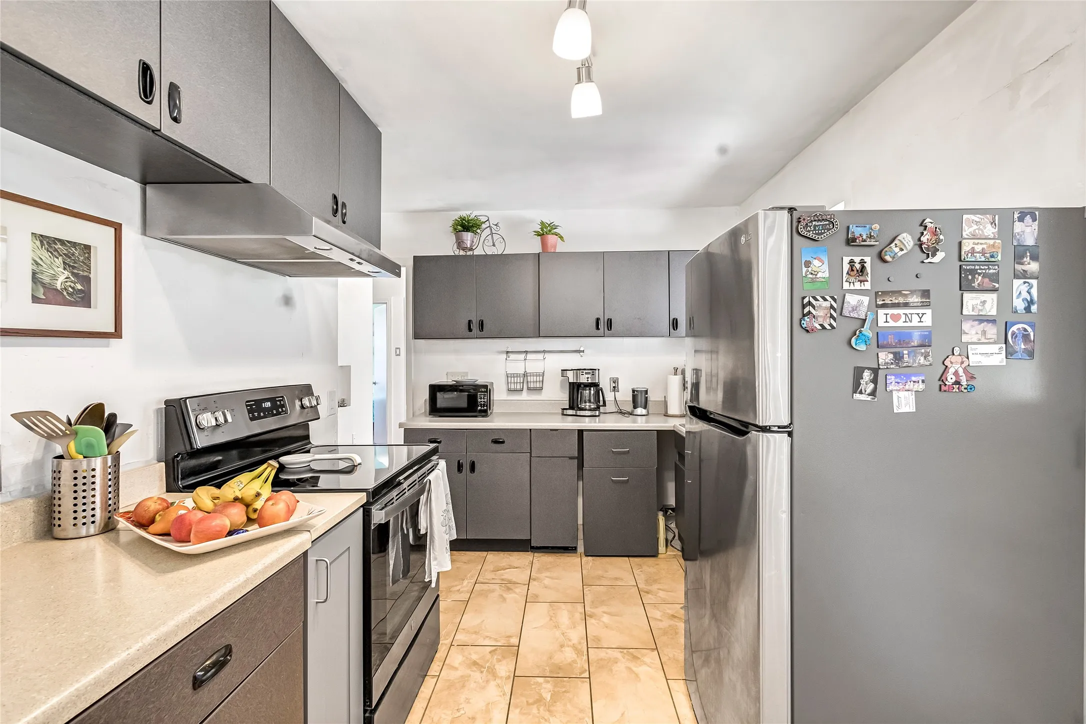 Single Family Residence For Sale in Dallas County , 11818 Broadmoor Drive, Dallas, Texas 75218, 3 Bedrooms, 2 Bathrooms, Garage spaces, 1,330 Sqft, built in 1951, Price $275,000, mls#21131961, Real Estate Agent in Dallas, Homes For Sale in Dallas county, Homes For Sale in Dallas, Realtor in Dallas Texas, Real Estate Brokerage Independent Realty Texas, Luminita Cordes Realtor
