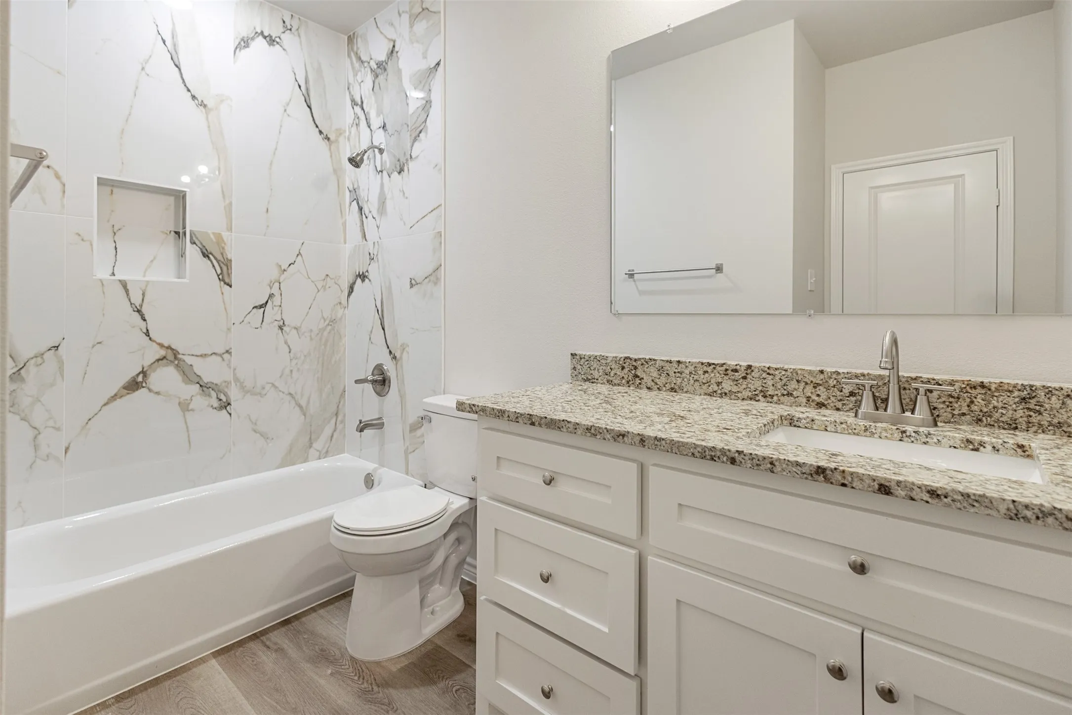 Single Family Residence For Sale in Henderson County , 6144 Shawnee Drive, Mabank, Texas 75156, 3 Bedrooms, 2 Bathrooms, Garage spaces, 1,100 Sqft, built in 2025, New Construction - Complete, Price $185,900, mls#21130548, Real Estate Agent in Mabank, Homes For Sale in Henderson county, Homes For Sale in Mabank, Realtor in Mabank Texas, Real Estate Brokerage Independent Realty Texas, Luminita Cordes Realtor