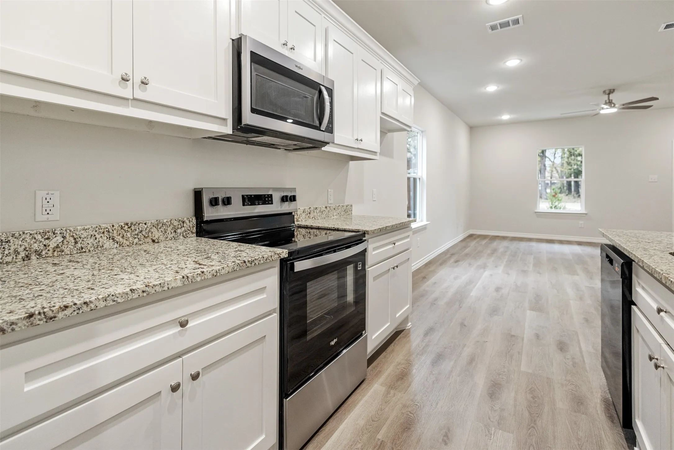 Single Family Residence For Sale in Henderson County , 6144 Shawnee Drive, Mabank, Texas 75156, 3 Bedrooms, 2 Bathrooms, Garage spaces, 1,100 Sqft, built in 2025, New Construction - Complete, Price $185,900, mls#21130548, Real Estate Agent in Mabank, Homes For Sale in Henderson county, Homes For Sale in Mabank, Realtor in Mabank Texas, Real Estate Brokerage Independent Realty Texas, Luminita Cordes Realtor