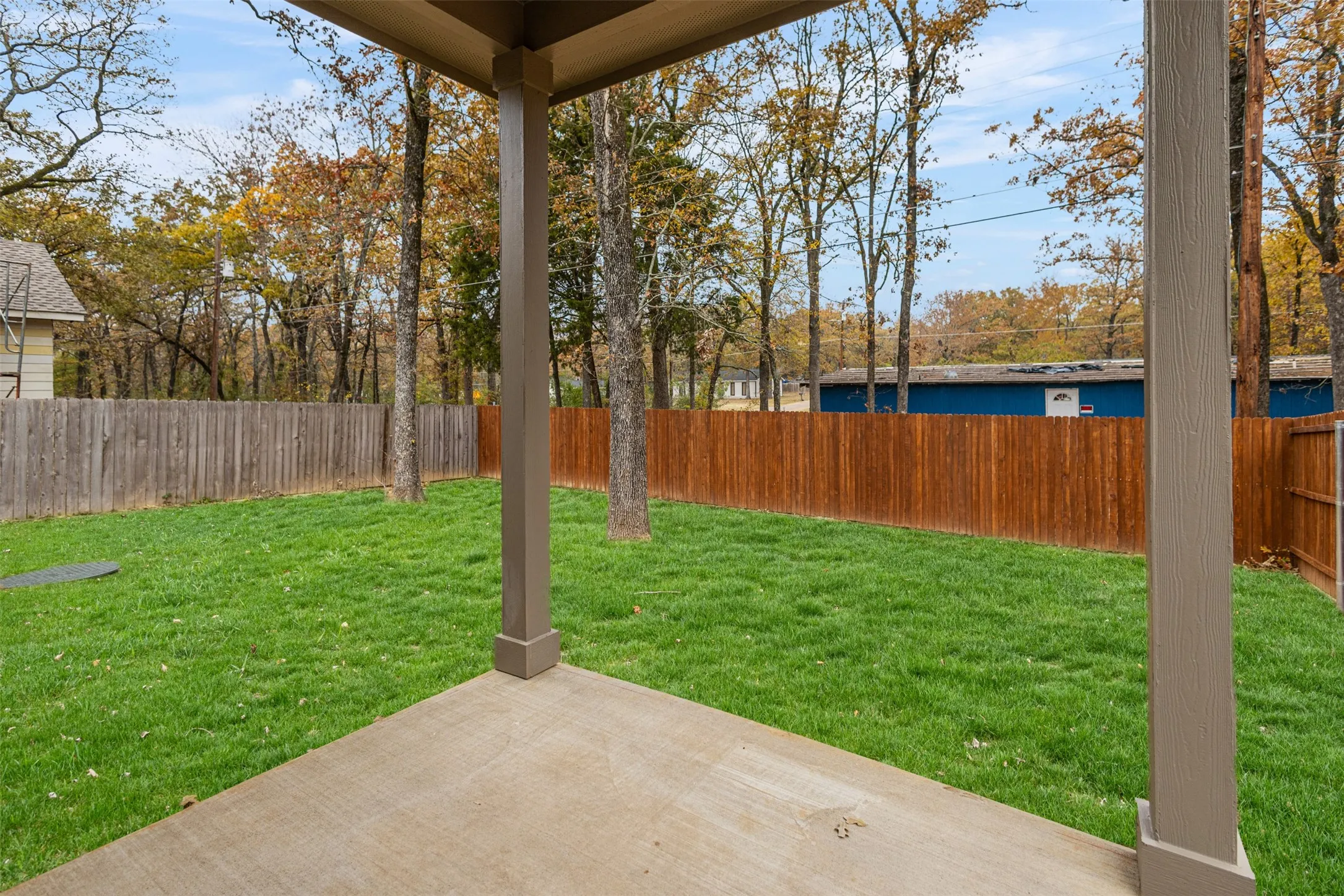 Single Family Residence For Sale in Henderson County , 6144 Shawnee Drive, Mabank, Texas 75156, 3 Bedrooms, 2 Bathrooms, Garage spaces, 1,100 Sqft, built in 2025, New Construction - Complete, Price $185,900, mls#21130548, Real Estate Agent in Mabank, Homes For Sale in Henderson county, Homes For Sale in Mabank, Realtor in Mabank Texas, Real Estate Brokerage Independent Realty Texas, Luminita Cordes Realtor