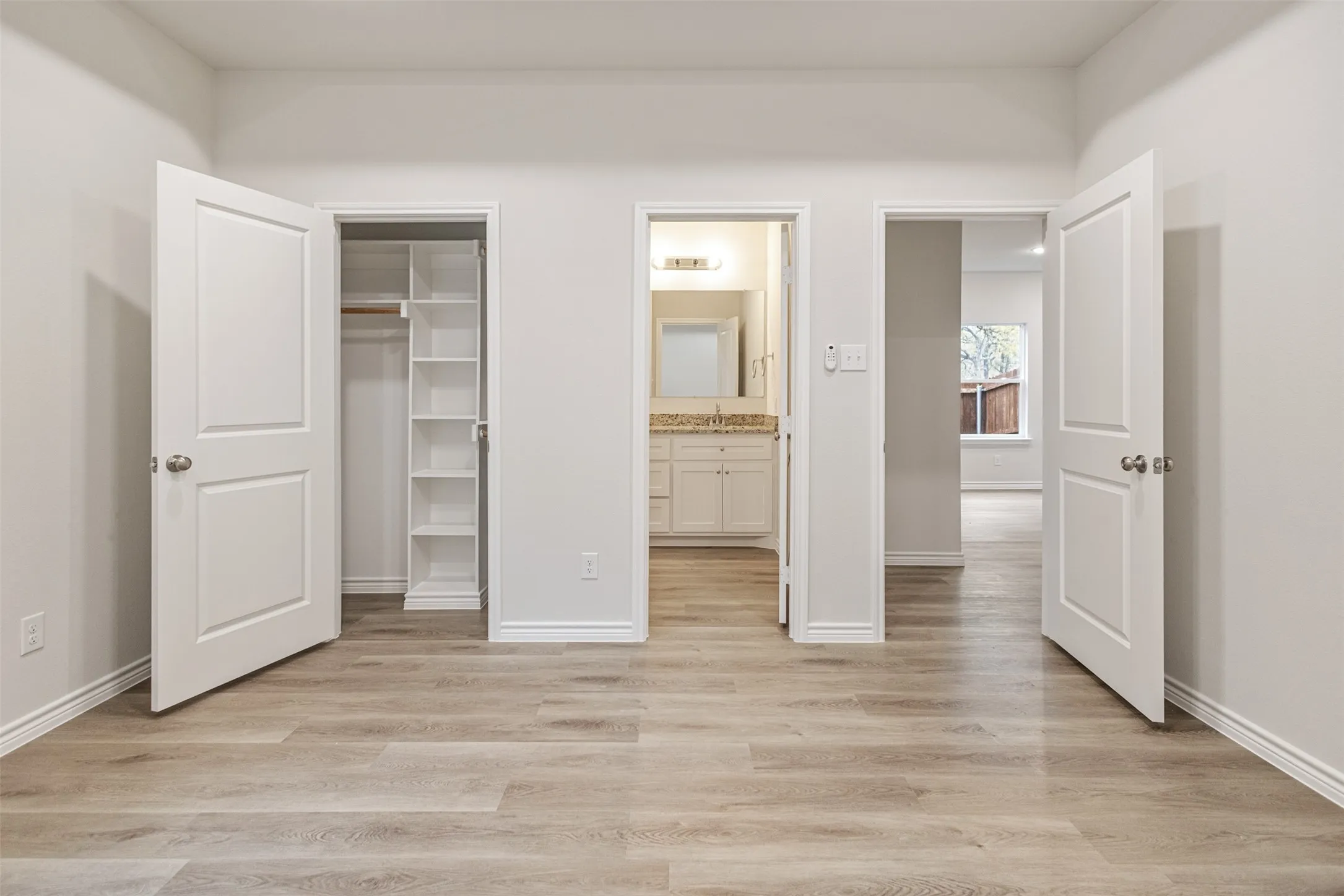 Single Family Residence For Sale in Henderson County , 6144 Shawnee Drive, Mabank, Texas 75156, 3 Bedrooms, 2 Bathrooms, Garage spaces, 1,100 Sqft, built in 2025, New Construction - Complete, Price $185,900, mls#21130548, Real Estate Agent in Mabank, Homes For Sale in Henderson county, Homes For Sale in Mabank, Realtor in Mabank Texas, Real Estate Brokerage Independent Realty Texas, Luminita Cordes Realtor