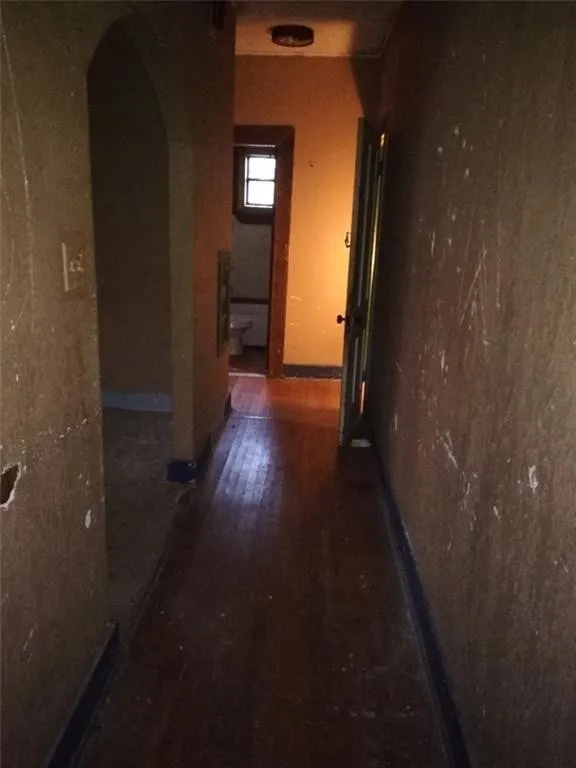 Single Family Residence For Sale in Eastland County , 457 W Main Street, Ranger, Texas 76470, 3 Bedroom, 2 Bathroom, 1 Garage spaces, 1,685 Sqft, built in 1940, mls#21132426, Real Estate Agent in Ranger, Homes For Sale in Eastland county, Homes For Sale in Ranger, Realtor in Ranger Texas, Real Estate Brokerage Independent Realty Texas, Luminita Cordes Realtor