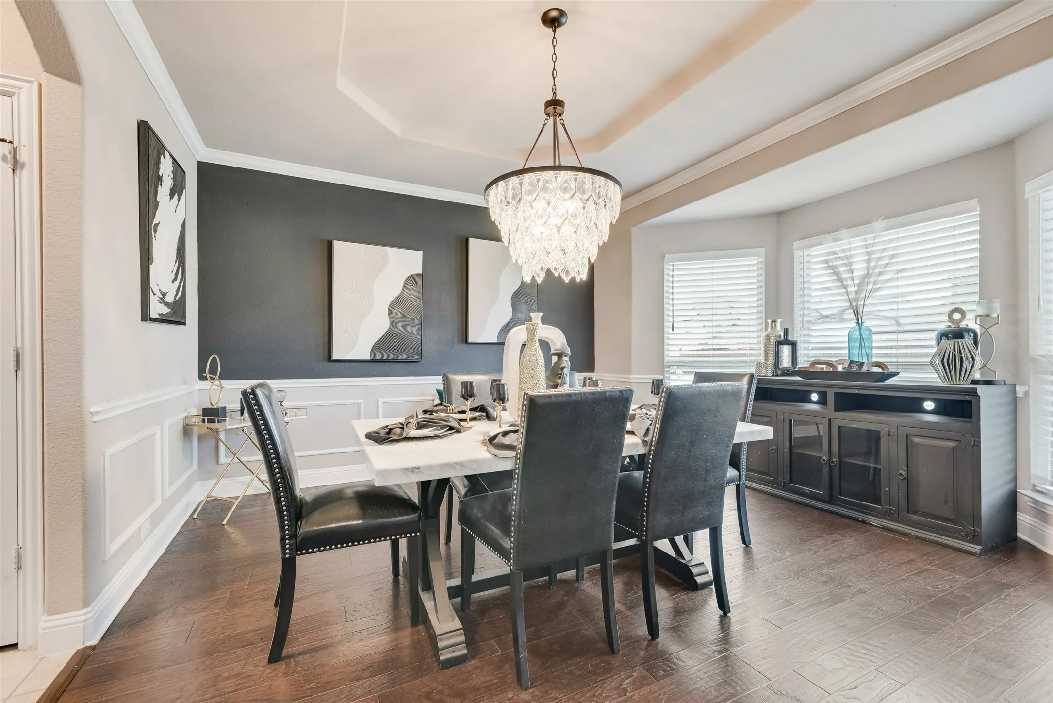 Single Family Residence For Sale in Tarrant County , 7112 Playa Norte Drive, Grand Prairie, Texas 75054, 5 Bedrooms, 4 Bathrooms, 3 Garage spaces, 4,214 Sqft, built in 2018, Preowned, Price $649,900, mls#21132440, Real Estate Agent in Grand Prairie, Homes For Sale in Tarrant county, Homes For Sale in Grand Prairie, Realtor in Grand Prairie Texas, Real Estate Brokerage Independent Realty Texas, Luminita Cordes Realtor