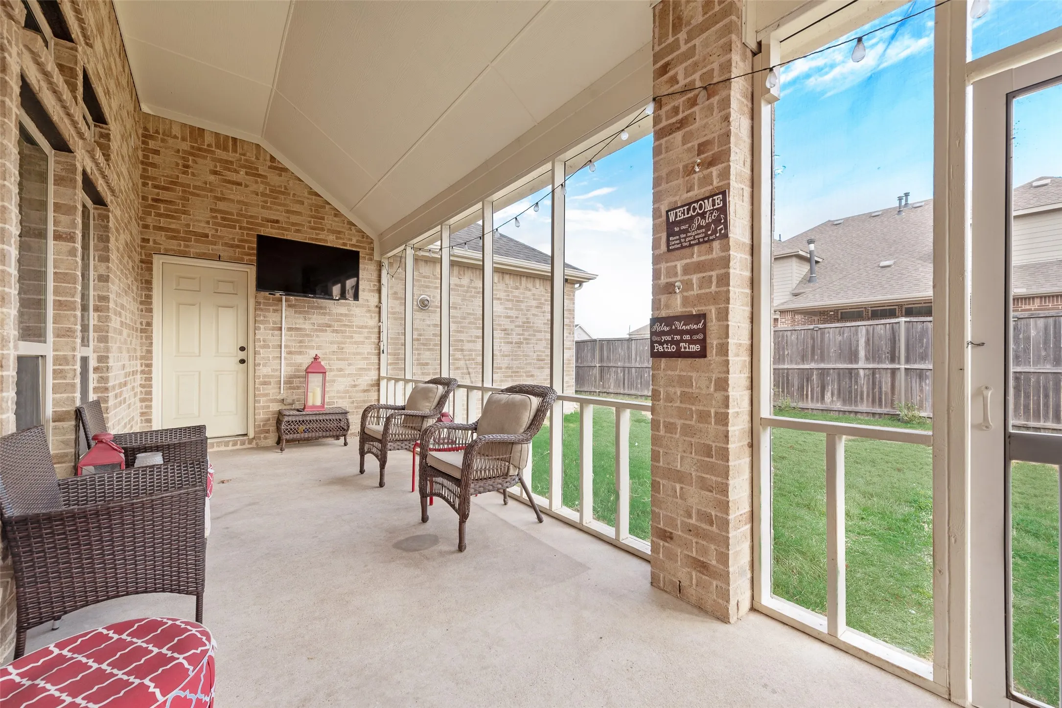 Single Family Residence For Sale in Tarrant County , 7112 Playa Norte Drive, Grand Prairie, Texas 75054, 5 Bedrooms, 4 Bathrooms, 3 Garage spaces, 4,214 Sqft, built in 2018, Preowned, Price $649,900, mls#21132440, Real Estate Agent in Grand Prairie, Homes For Sale in Tarrant county, Homes For Sale in Grand Prairie, Realtor in Grand Prairie Texas, Real Estate Brokerage Independent Realty Texas, Luminita Cordes Realtor
