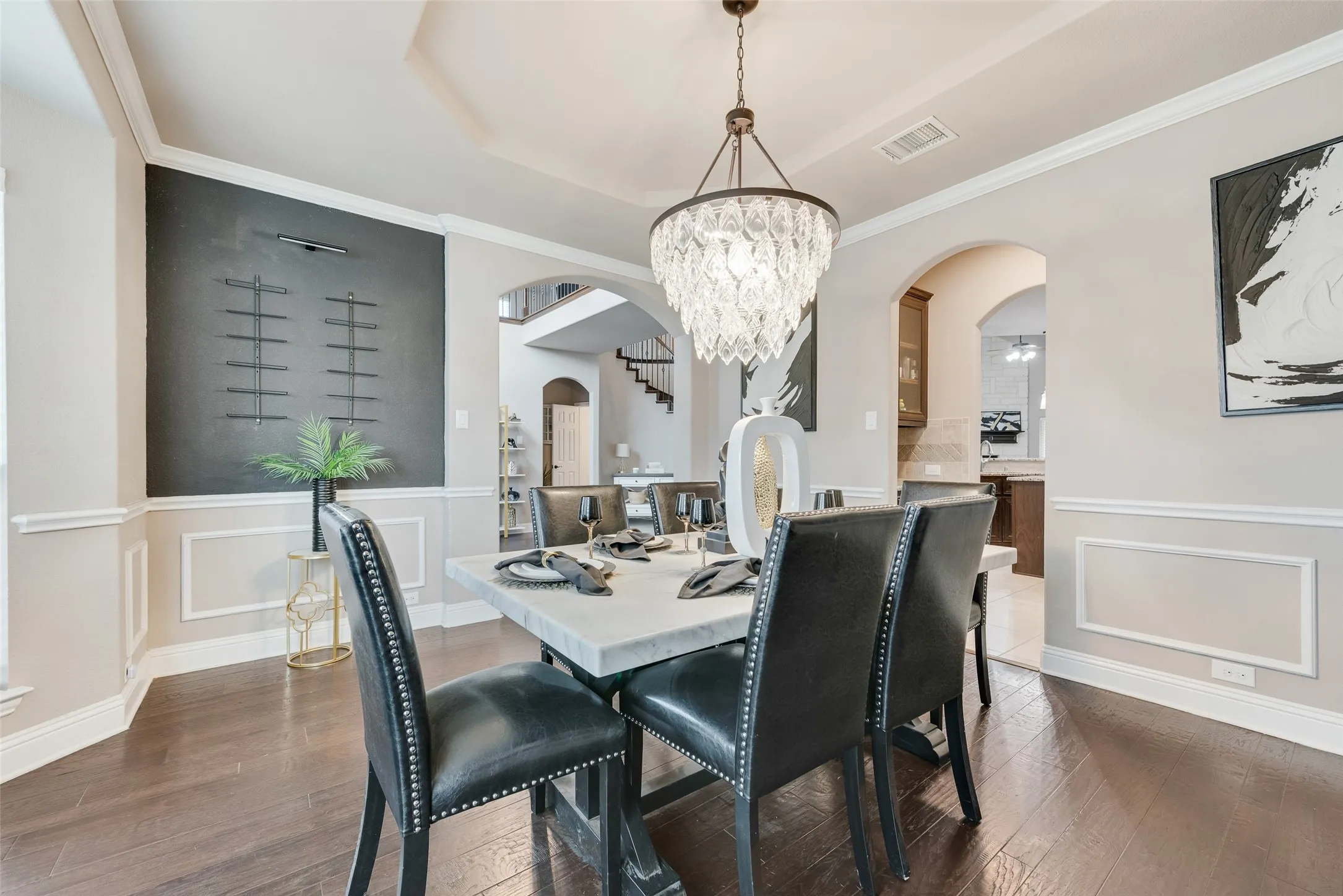 Single Family Residence For Sale in Tarrant County , 7112 Playa Norte Drive, Grand Prairie, Texas 75054, 5 Bedrooms, 4 Bathrooms, 3 Garage spaces, 4,214 Sqft, built in 2018, Preowned, Price $649,900, mls#21132440, Real Estate Agent in Grand Prairie, Homes For Sale in Tarrant county, Homes For Sale in Grand Prairie, Realtor in Grand Prairie Texas, Real Estate Brokerage Independent Realty Texas, Luminita Cordes Realtor