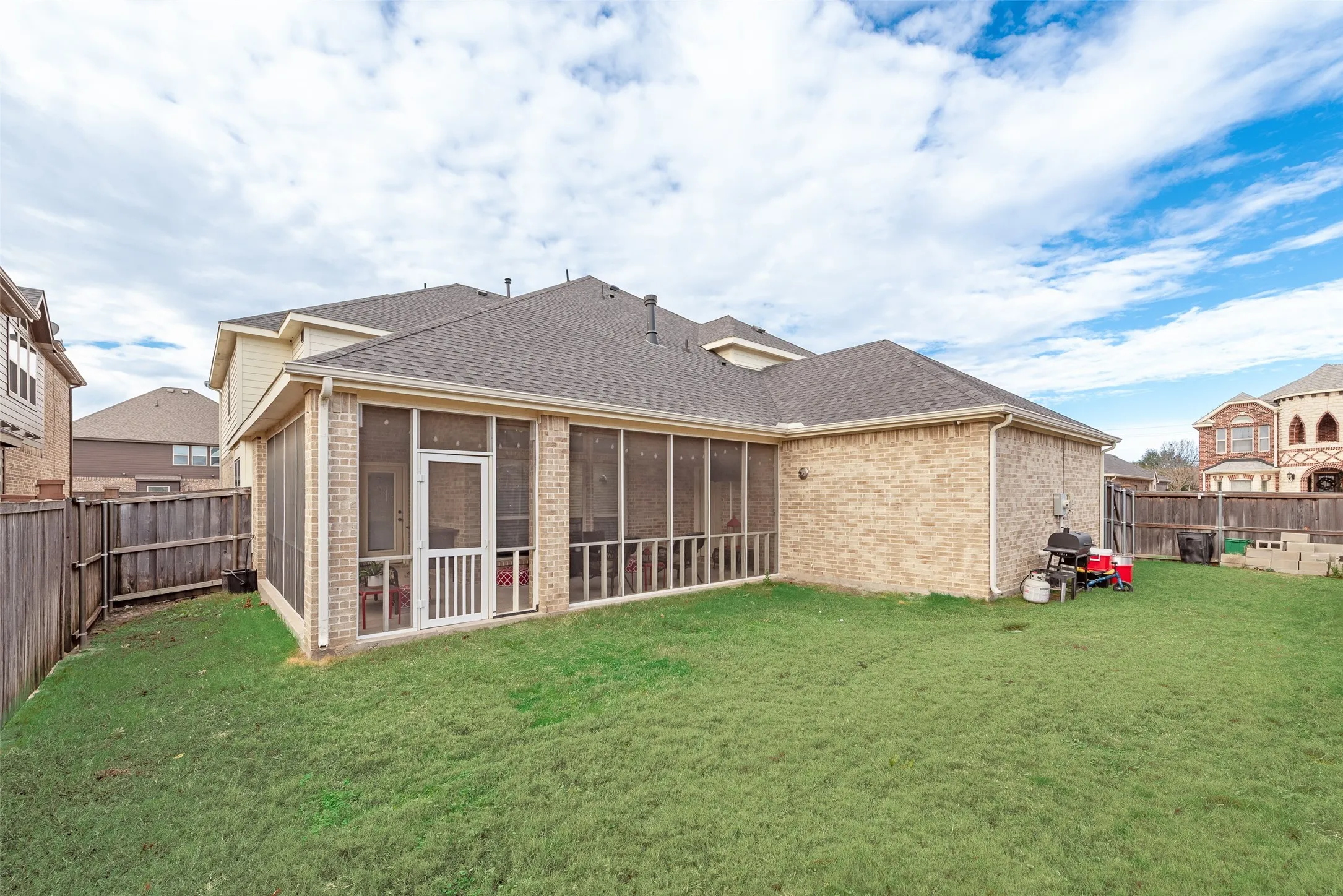 Single Family Residence For Sale in Tarrant County , 7112 Playa Norte Drive, Grand Prairie, Texas 75054, 5 Bedrooms, 4 Bathrooms, 3 Garage spaces, 4,214 Sqft, built in 2018, Preowned, Price $649,900, mls#21132440, Real Estate Agent in Grand Prairie, Homes For Sale in Tarrant county, Homes For Sale in Grand Prairie, Realtor in Grand Prairie Texas, Real Estate Brokerage Independent Realty Texas, Luminita Cordes Realtor