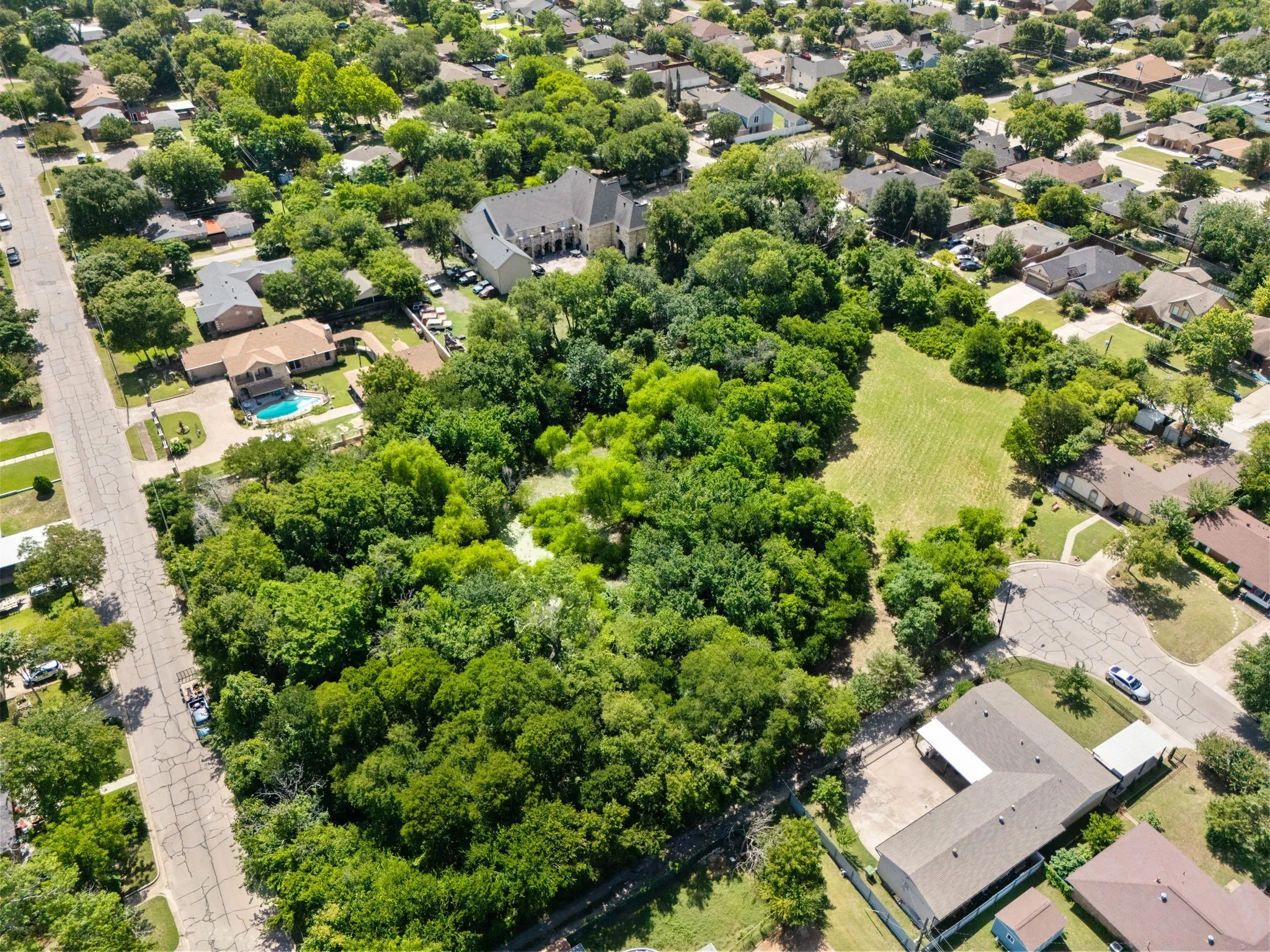 Unimproved Land For Sale in Dallas County , 1 Ott Circle, Cockrell Hill, Texas 75211, 0, 0, Garage spaces, 0 Sqft, built in 0, Price $600,000, mls#21132602, Real Estate Agent in Cockrell Hill, Homes For Sale in Dallas county, Homes For Sale in Cockrell Hill, Realtor in Cockrell Hill Texas, Real Estate Brokerage Independent Realty Texas, Luminita Cordes Realtor