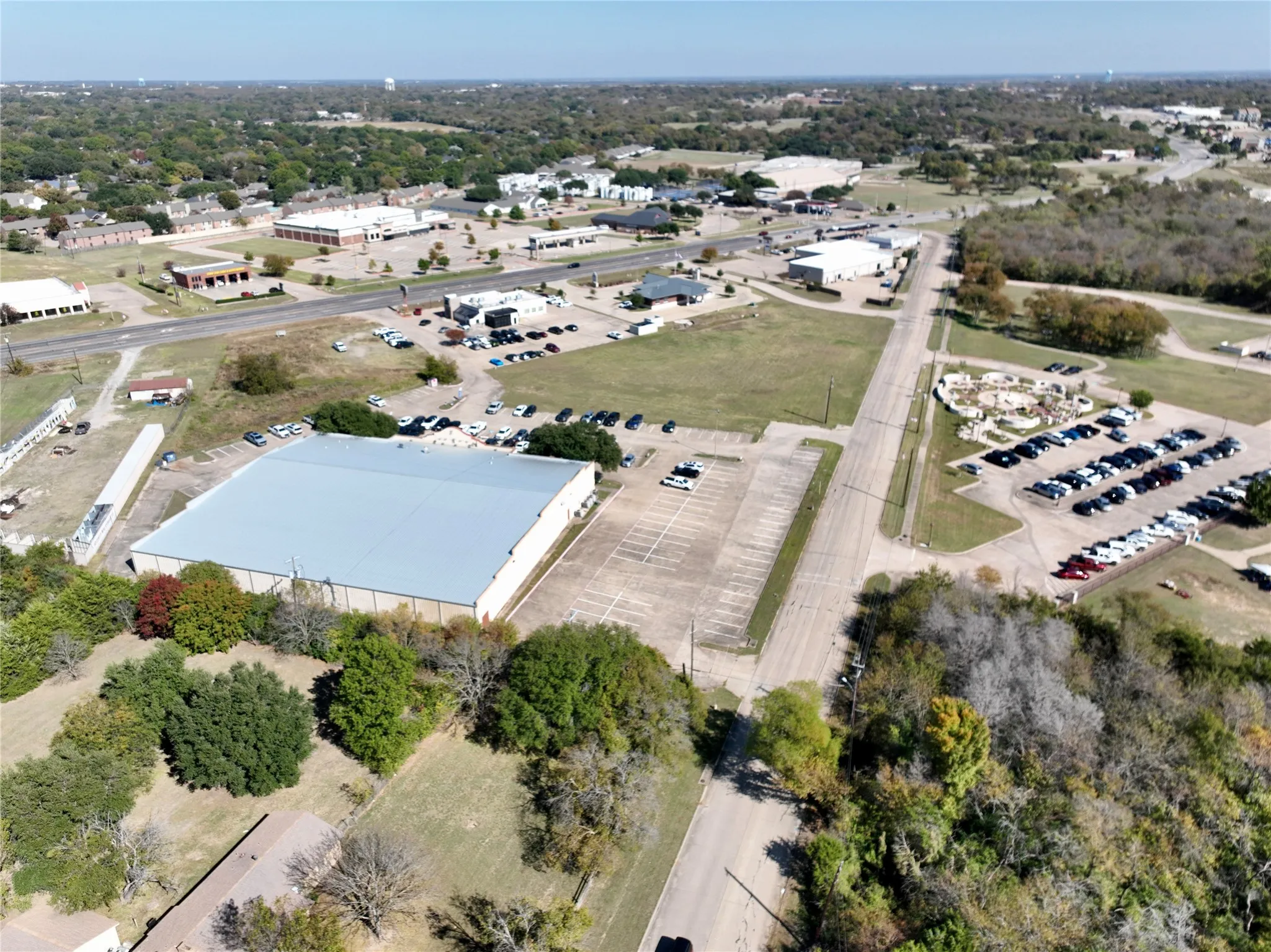 Business For Sale in Ellis County , 2303 W Ennis Avenue, Ennis, Texas 75119, 0, 0, Garage spaces, 0 Sqft, built in 1987, Preowned, mls#21132614, Real Estate Agent in Ennis, Homes For Sale in Ellis county, Homes For Sale in Ennis, Realtor in Ennis Texas, Real Estate Brokerage Independent Realty Texas, Luminita Cordes Realtor