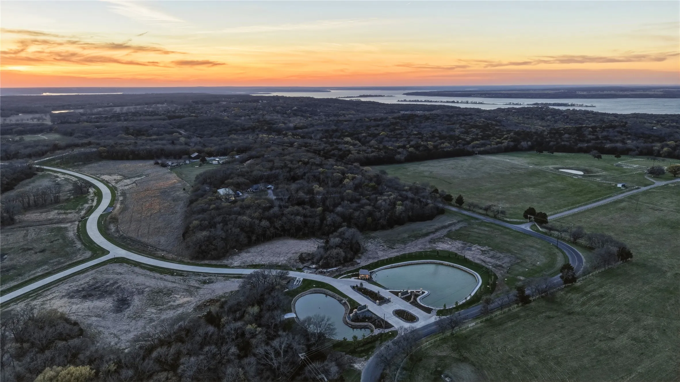 Unimproved Land For Sale in Grayson County , Lot 15 Buck Trail, Pottsboro, Texas 75076, 0, 0, Garage spaces, 0 Sqft, built in 0, mls#21132070, Real Estate Agent in Pottsboro, Homes For Sale in Grayson county, Homes For Sale in Pottsboro, Realtor in Pottsboro Texas, Real Estate Brokerage Independent Realty Texas, Luminita Cordes Realtor