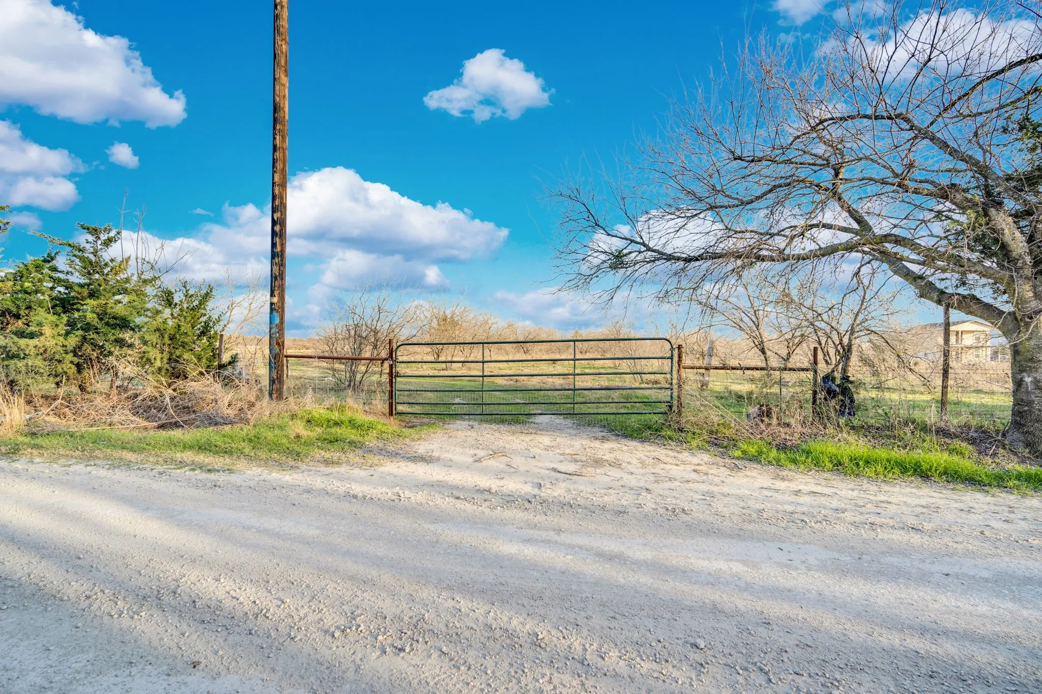 Ranch For Sale in Navarro County , 3175 County Road 1110, Corsicana, Texas 75110, 0, 0, Garage spaces, 0 Sqft, built in 0, mls#21132216, Real Estate Agent in Corsicana, Homes For Sale in Navarro county, Homes For Sale in Corsicana, Realtor in Corsicana Texas, Real Estate Brokerage Independent Realty Texas, Luminita Cordes Realtor