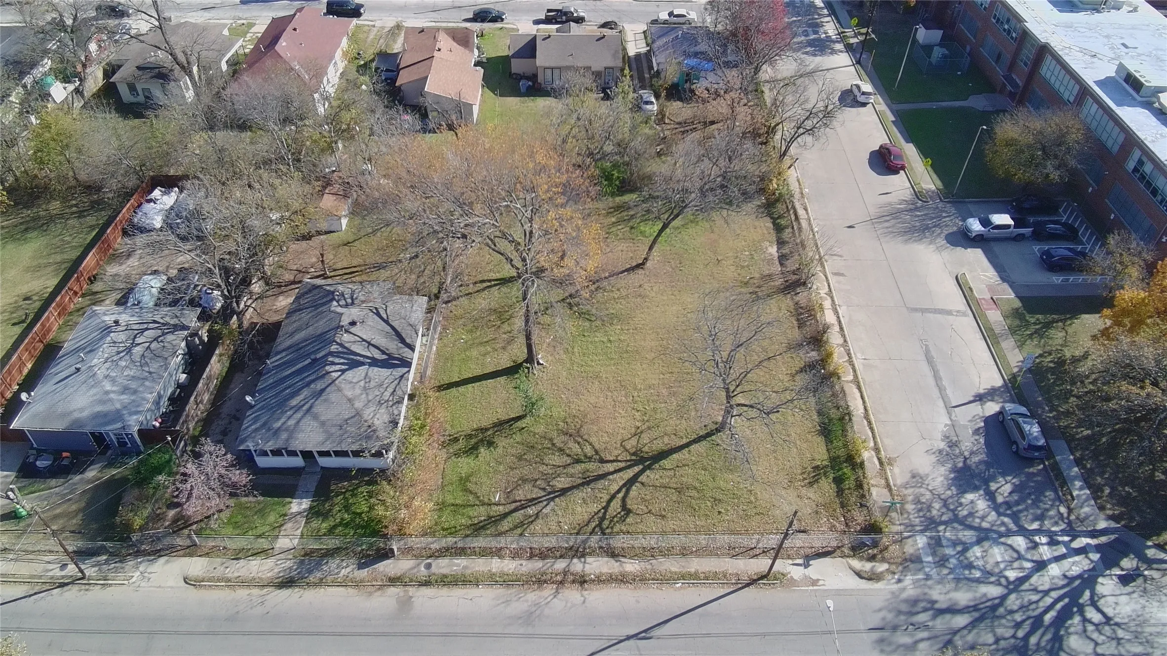 Unimproved Land For Sale in Dallas County , 4302 Metropolitan Avenue, Dallas, Texas 75210, 0, 0, Garage spaces, 0 Sqft, built in 1925, mls#21132726, Real Estate Agent in Dallas, Homes For Sale in Dallas county, Homes For Sale in Dallas, Realtor in Dallas Texas, Real Estate Brokerage Independent Realty Texas, Luminita Cordes Realtor