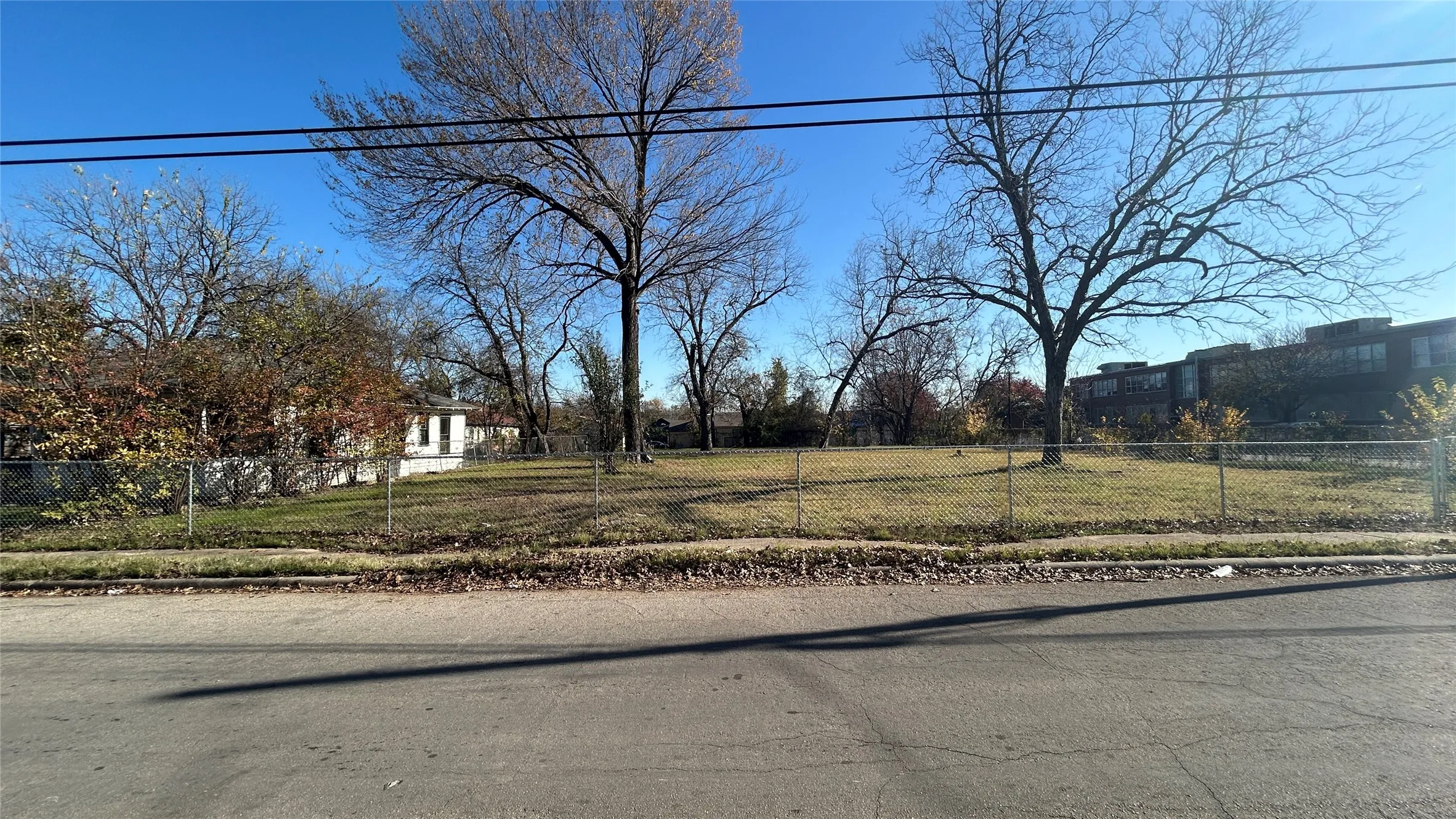 Unimproved Land For Sale in Dallas County , 4302 Metropolitan Avenue, Dallas, Texas 75210, 0, 0, Garage spaces, 0 Sqft, built in 1925, mls#21132726, Real Estate Agent in Dallas, Homes For Sale in Dallas county, Homes For Sale in Dallas, Realtor in Dallas Texas, Real Estate Brokerage Independent Realty Texas, Luminita Cordes Realtor