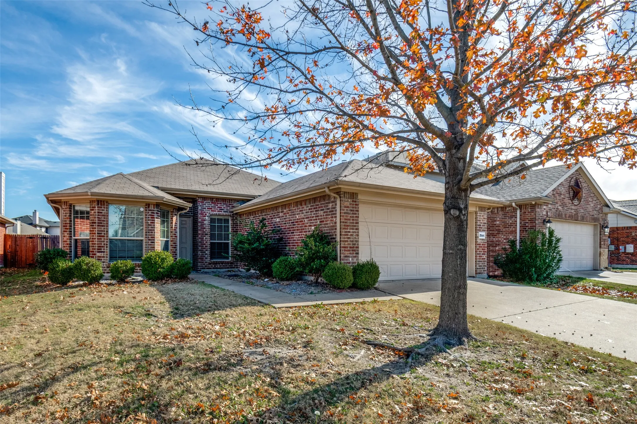 Single Family Residence For Sale in Kaufman County , 2044 Jack County Drive, Forney, Texas 75126, 4 Bedroom, 2 Bathroom, 2 Garage spaces, 1,672 Sqft, built in 2009, Preowned, mls#21132799, Real Estate Agent in Forney, Homes For Sale in Kaufman county, Homes For Sale in Forney, Realtor in Forney Texas, Real Estate Brokerage Independent Realty Texas, Luminita Cordes Realtor