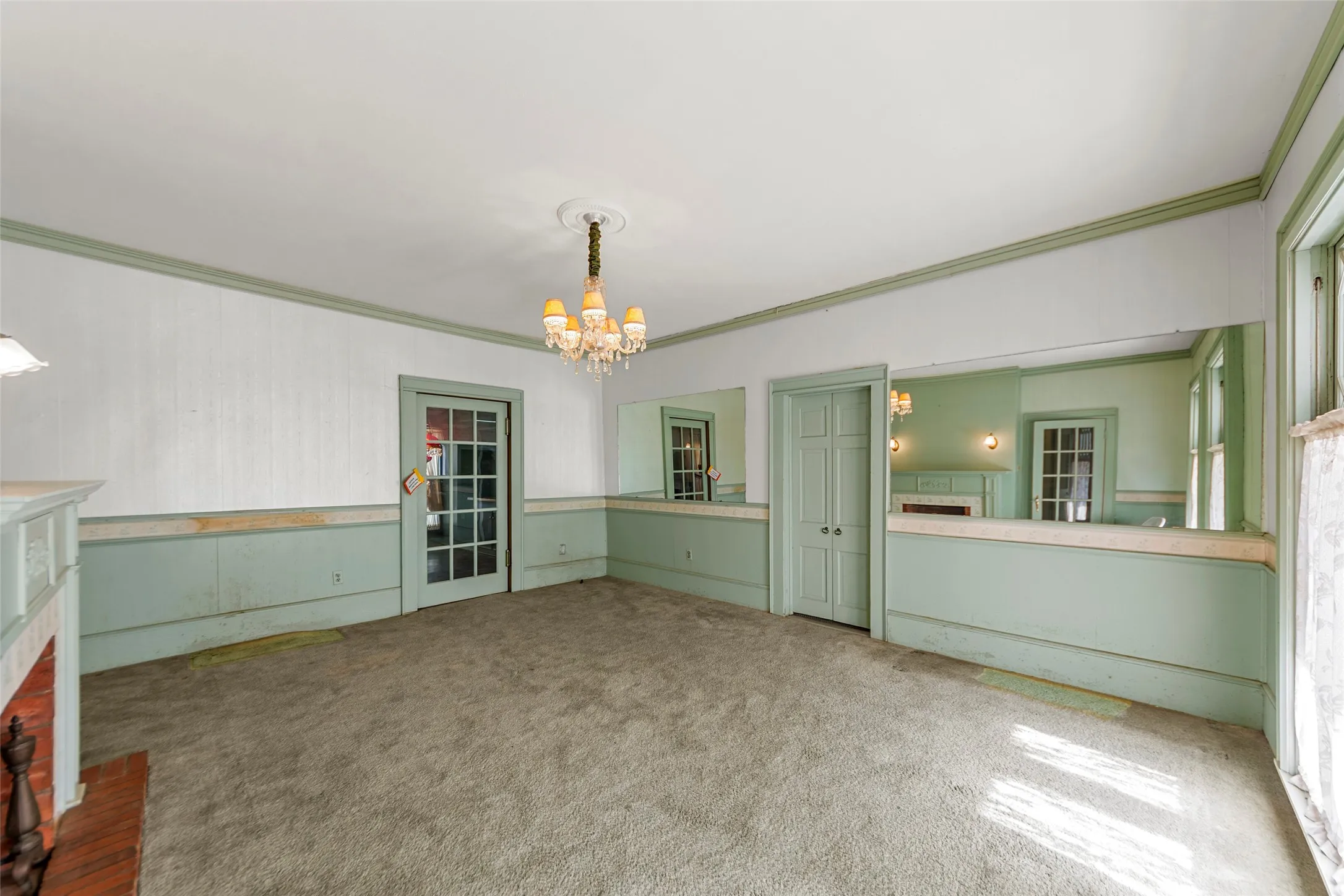 Single Family Residence For Sale in Collin County , 311 Summit Street, Farmersville, Texas 75442, 2 Bedroom, 2 Bathroom, 4 Garage spaces, 1,724 Sqft, built in 1910, Preowned, mls#21131171, Real Estate Agent in Farmersville, Homes For Sale in Collin county, Homes For Sale in Farmersville, Realtor in Farmersville Texas, Real Estate Brokerage Independent Realty Texas, Luminita Cordes Realtor