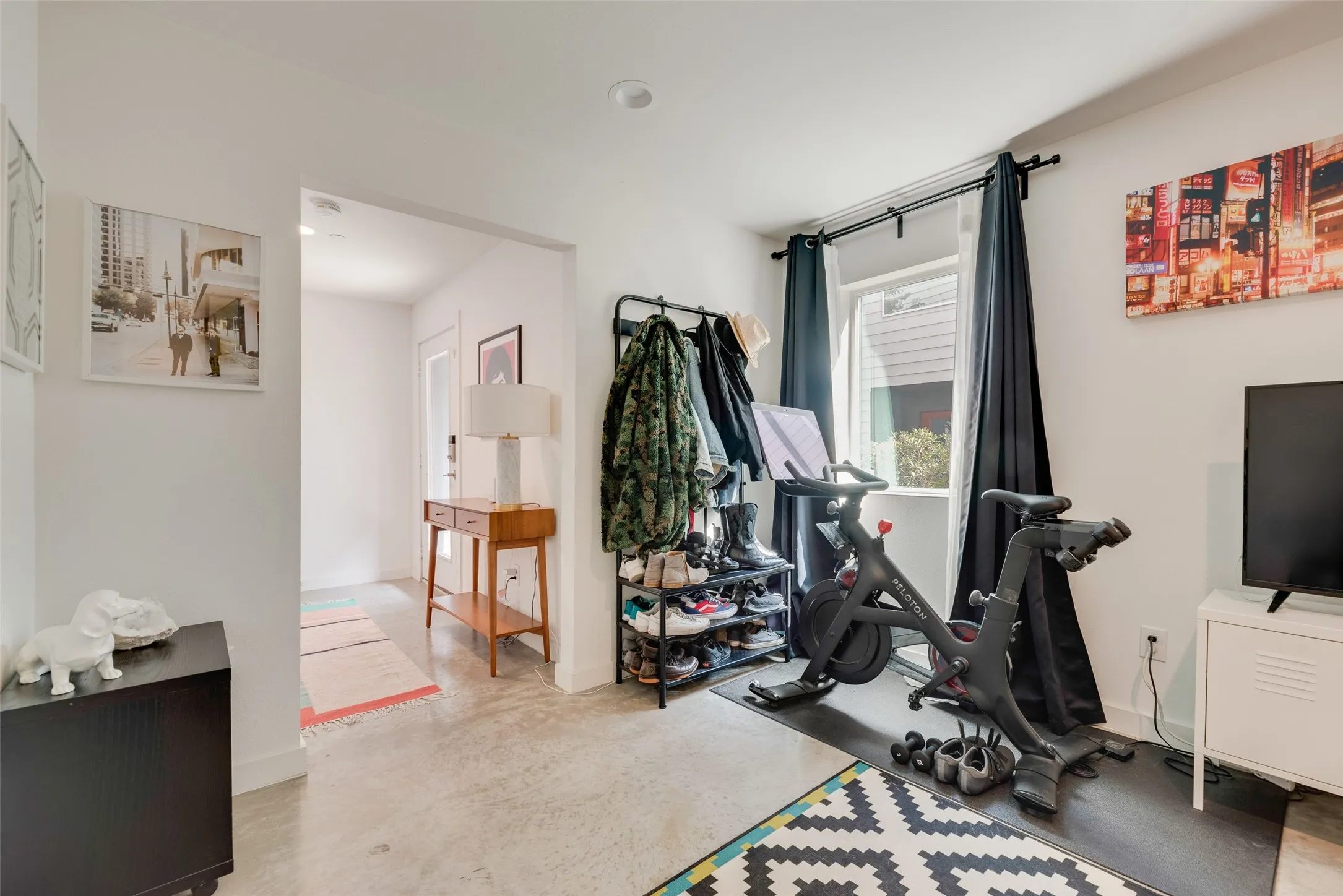 Condominium For Rent in Dallas County , 4705 Bryan Street 302, Dallas, Texas 75204, 2 Bedrooms, 3 Bathrooms, 2 Garage spaces, 1,550 Sqft, built in 2017, Price $3,000, mls#21132855, Real Estate Agent in Dallas, Homes For Rent in Dallas county, Homes For Rent in Dallas, Realtor in Dallas Texas, Real Estate Brokerage Independent Realty Texas, Luminita Cordes Realtor