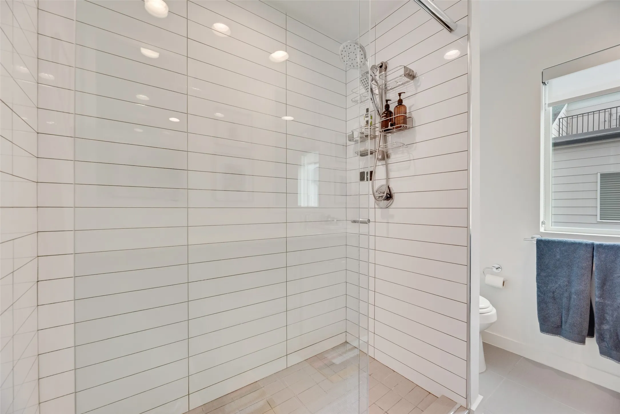 Condominium For Rent in Dallas County , 4705 Bryan Street 302, Dallas, Texas 75204, 2 Bedrooms, 3 Bathrooms, 2 Garage spaces, 1,550 Sqft, built in 2017, Price $3,000, mls#21132855, Real Estate Agent in Dallas, Homes For Rent in Dallas county, Homes For Rent in Dallas, Realtor in Dallas Texas, Real Estate Brokerage Independent Realty Texas, Luminita Cordes Realtor