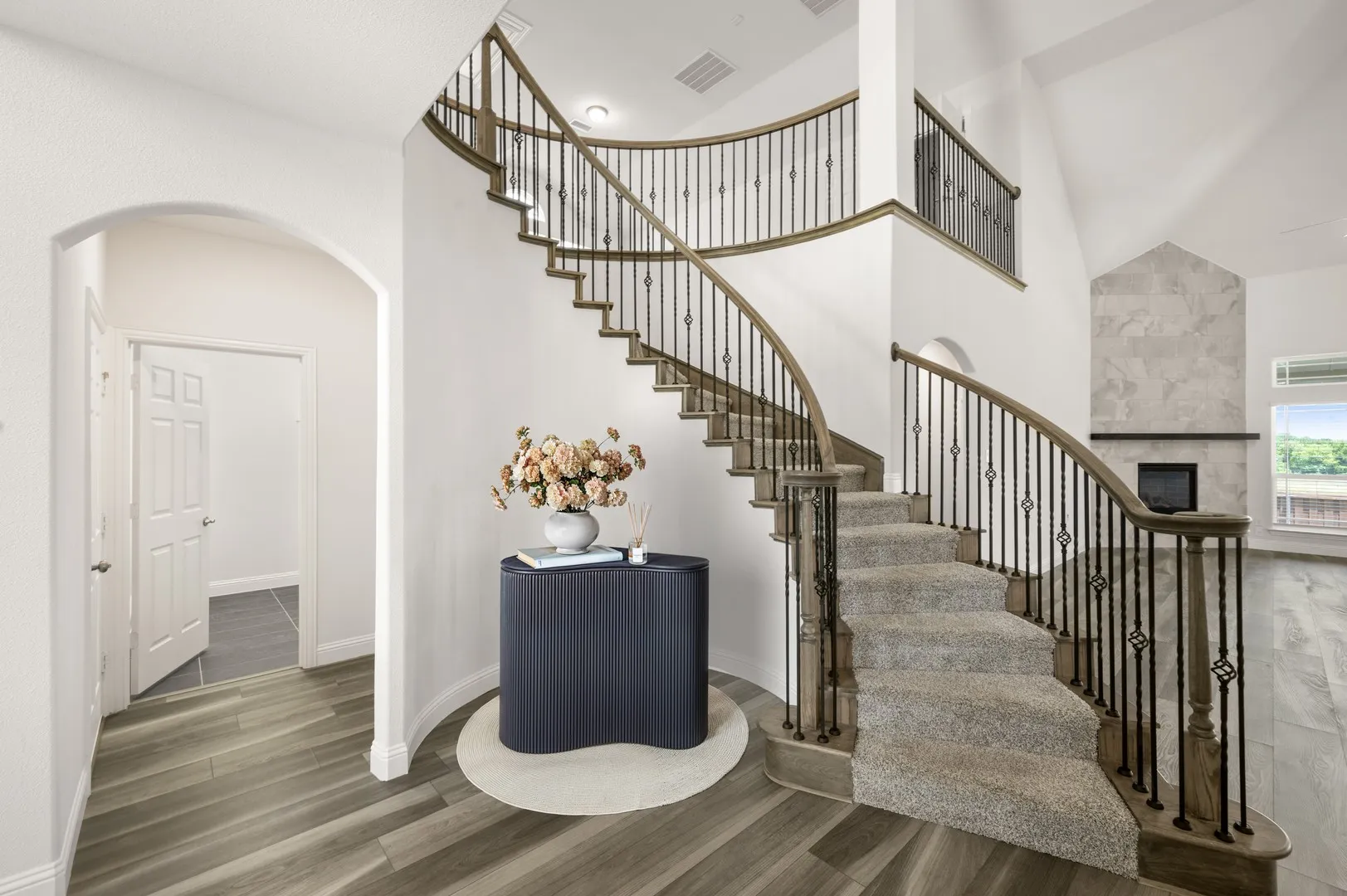 6b_2610_White_Plains-_Entry-VS