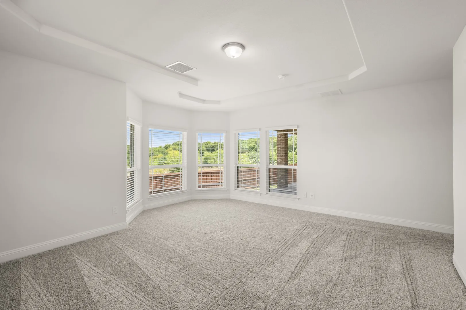18_2610 White Plains- Primary Suite-9248