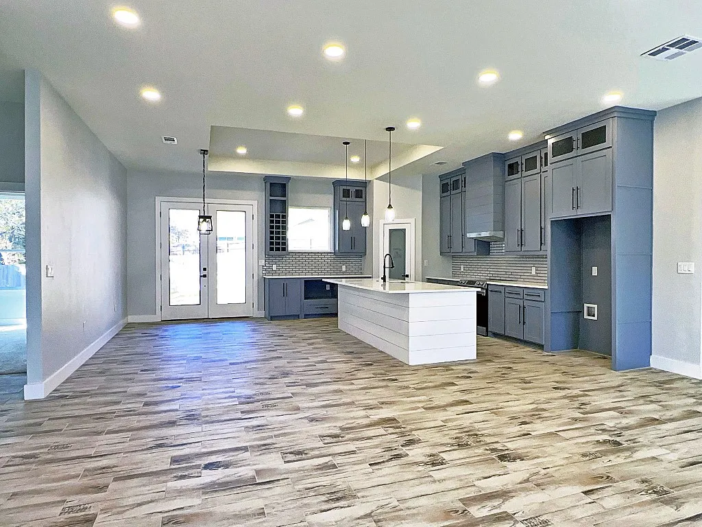 Single Family Residence For Sale in Henderson County , 2969 Trey Circle, Athens, Texas 75752, 3 Bedrooms, 2 Bathrooms, 2 Garage spaces, 2,082 Sqft, built in 2022, Price $359,900, mls#21133429, Real Estate Agent in Athens, Homes For Sale in Henderson county, Homes For Sale in Athens, Realtor in Athens Texas, Real Estate Brokerage Independent Realty Texas, Luminita Cordes Realtor