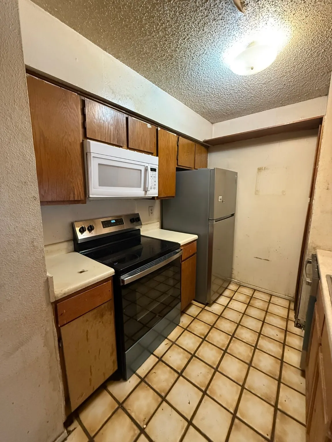 Condominium For Sale in Dallas County , 6050 Melody Lane 108, Dallas, Texas 75231, 2 Bedroom, 2 Bathroom, Garage spaces, 1,127 Sqft, built in 1979, Preowned, mls#21133467, Real Estate Agent in Dallas, Homes For Sale in Dallas county, Homes For Sale in Dallas, Realtor in Dallas Texas, Real Estate Brokerage Independent Realty Texas, Luminita Cordes Realtor