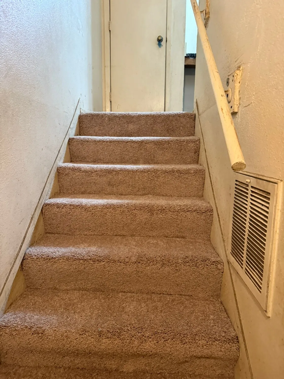 Condominium For Sale in Dallas County , 6050 Melody Lane 108, Dallas, Texas 75231, 2 Bedroom, 2 Bathroom, Garage spaces, 1,127 Sqft, built in 1979, Preowned, mls#21133467, Real Estate Agent in Dallas, Homes For Sale in Dallas county, Homes For Sale in Dallas, Realtor in Dallas Texas, Real Estate Brokerage Independent Realty Texas, Luminita Cordes Realtor