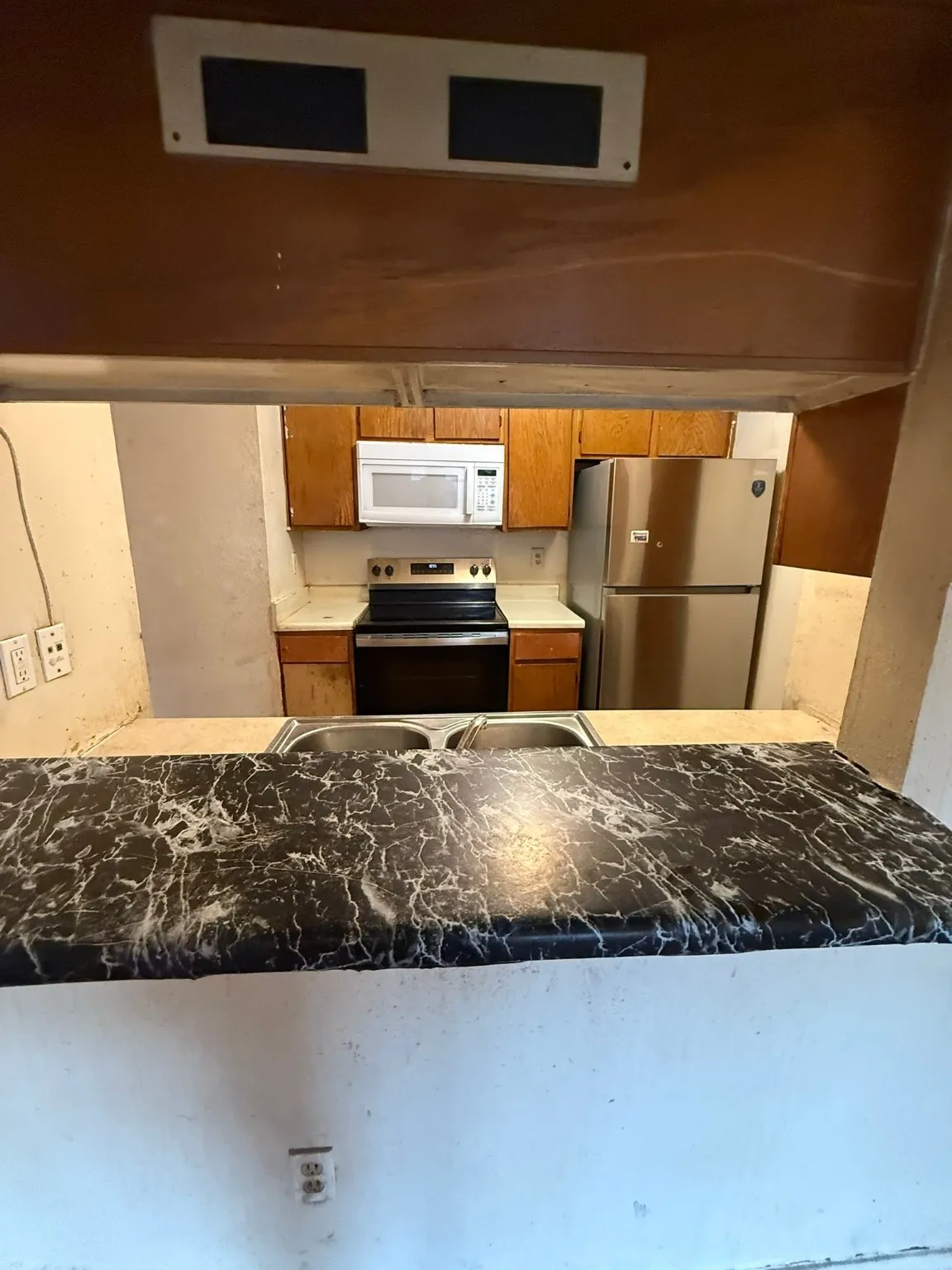 Condominium For Sale in Dallas County , 6050 Melody Lane 108, Dallas, Texas 75231, 2 Bedroom, 2 Bathroom, Garage spaces, 1,127 Sqft, built in 1979, Preowned, mls#21133467, Real Estate Agent in Dallas, Homes For Sale in Dallas county, Homes For Sale in Dallas, Realtor in Dallas Texas, Real Estate Brokerage Independent Realty Texas, Luminita Cordes Realtor