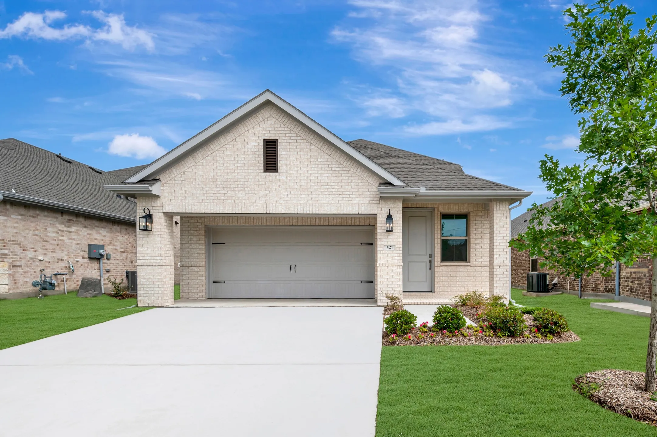Single Family Residence For Sale in Grayson County , 521 Sagebrush Trail, Sherman, Texas 75092, 4 Bedroom, 3 Bathroom, 2 Garage spaces, 2,253 Sqft, built in 2025, New Construction - Incomplete, mls#21133678, Real Estate Agent in Sherman, Homes For Sale in Grayson county, Homes For Sale in Sherman, Realtor in Sherman Texas, Real Estate Brokerage Independent Realty Texas, Luminita Cordes Realtor