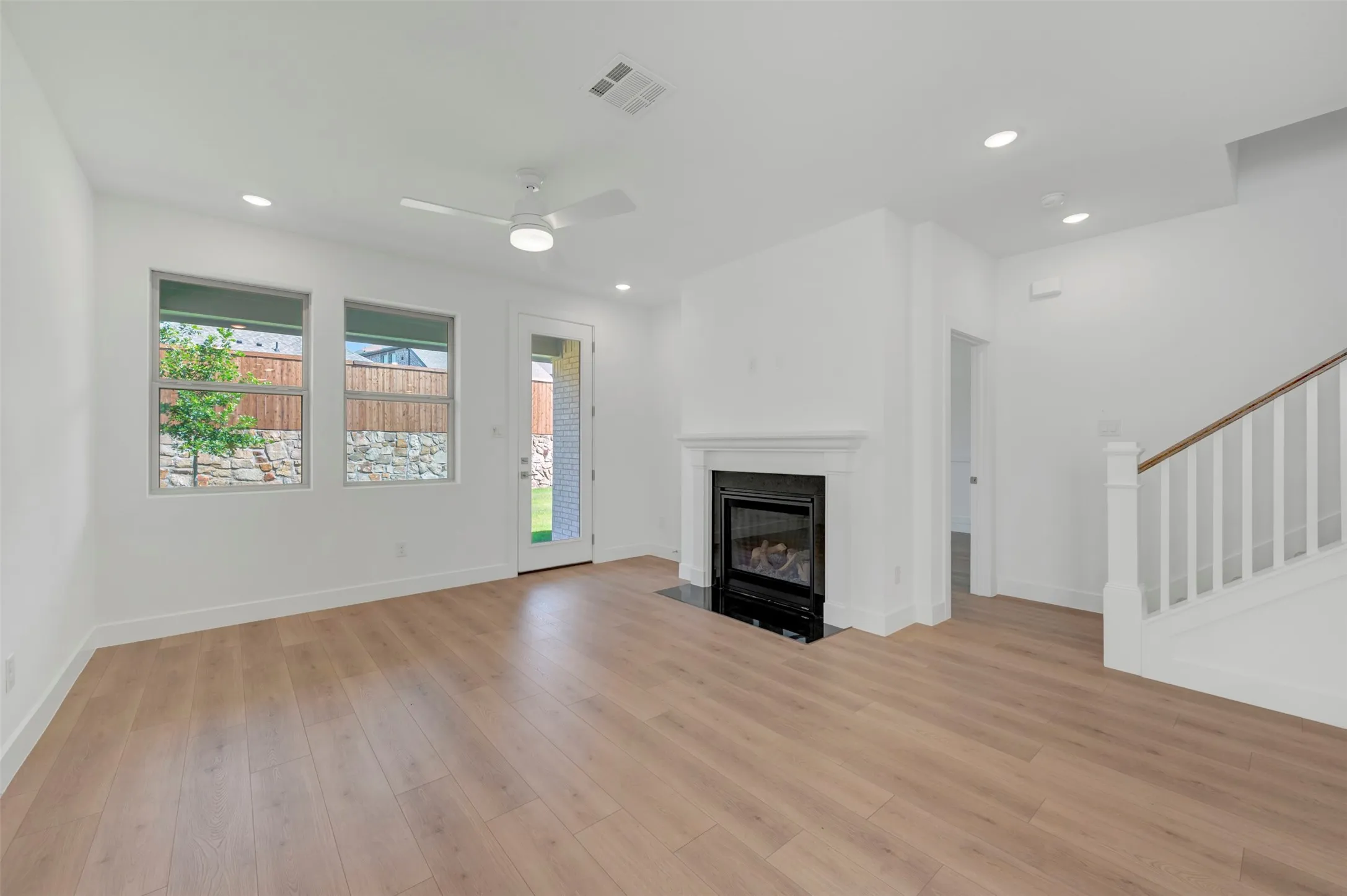 Single Family Residence For Sale in Grayson County , 521 Sagebrush Trail, Sherman, Texas 75092, 4 Bedroom, 3 Bathroom, 2 Garage spaces, 2,253 Sqft, built in 2025, New Construction - Incomplete, mls#21133678, Real Estate Agent in Sherman, Homes For Sale in Grayson county, Homes For Sale in Sherman, Realtor in Sherman Texas, Real Estate Brokerage Independent Realty Texas, Luminita Cordes Realtor